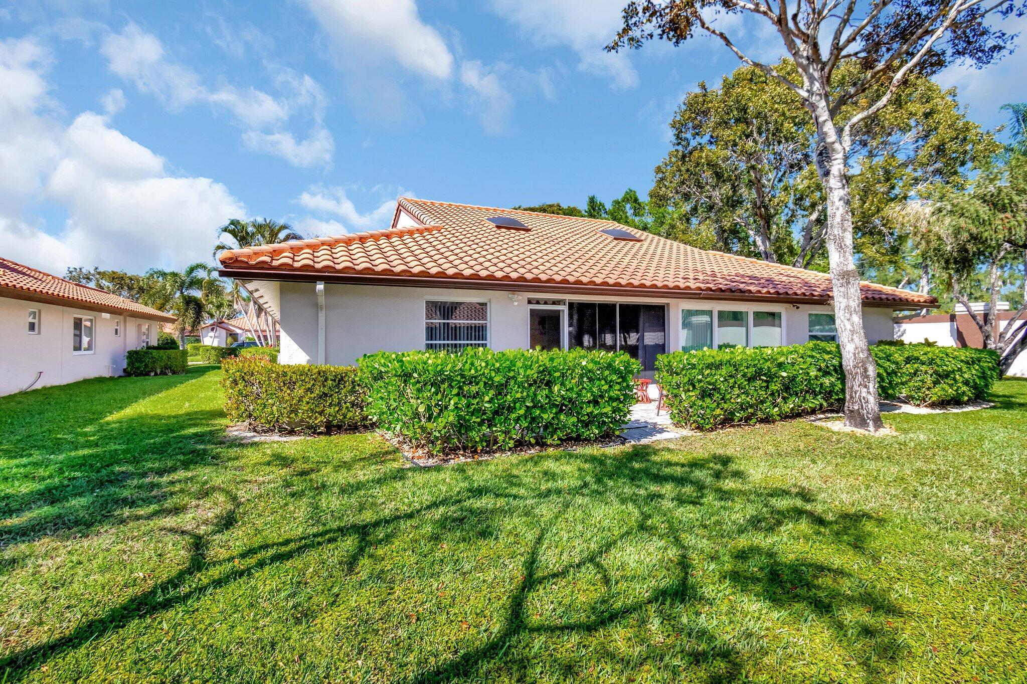 HUNTINGTON POINTE - Residential