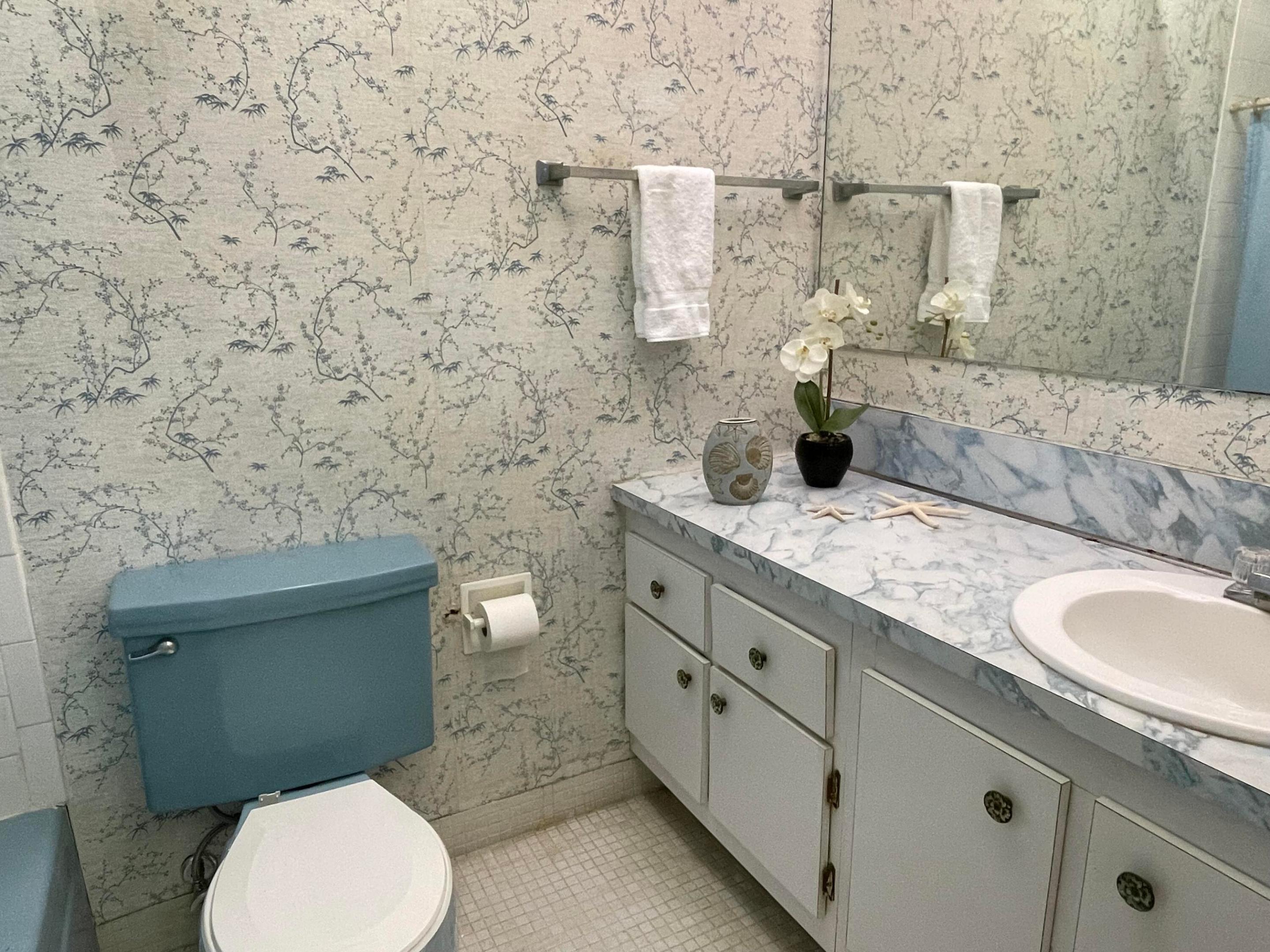 POINCIANA-BY-THE-SEA CONDO - Residential