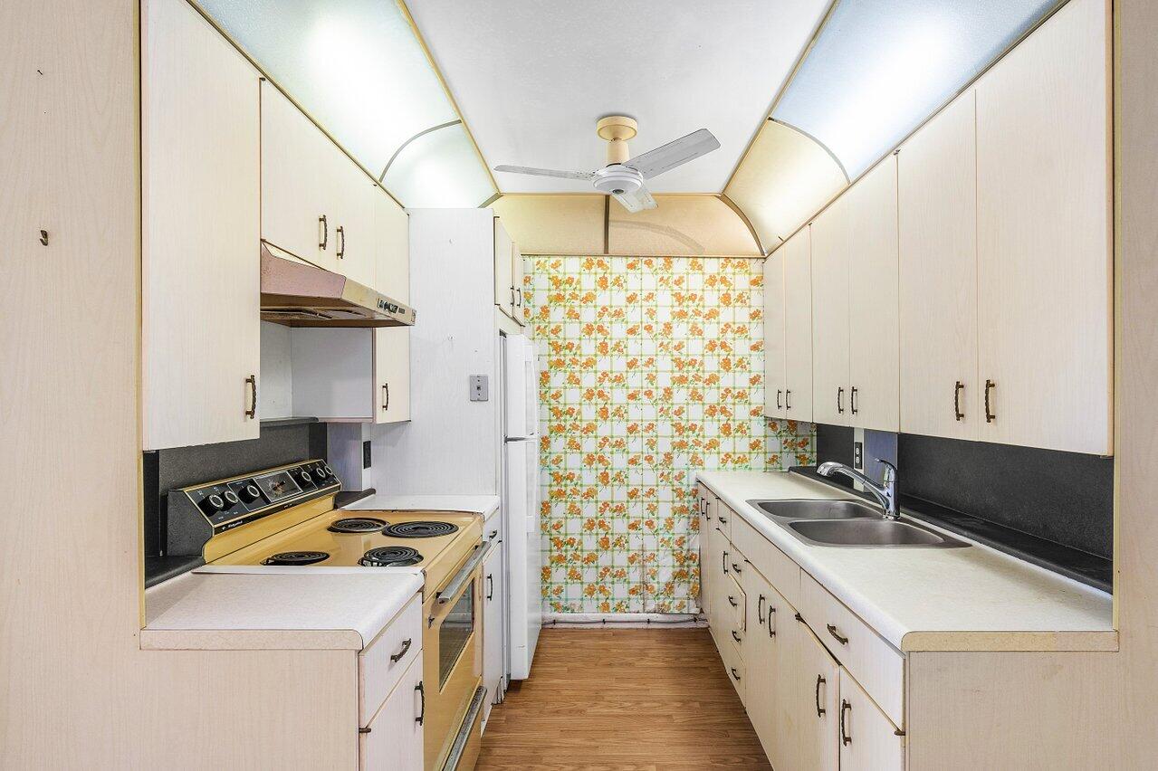 NEWPORT U CONDO - Residential