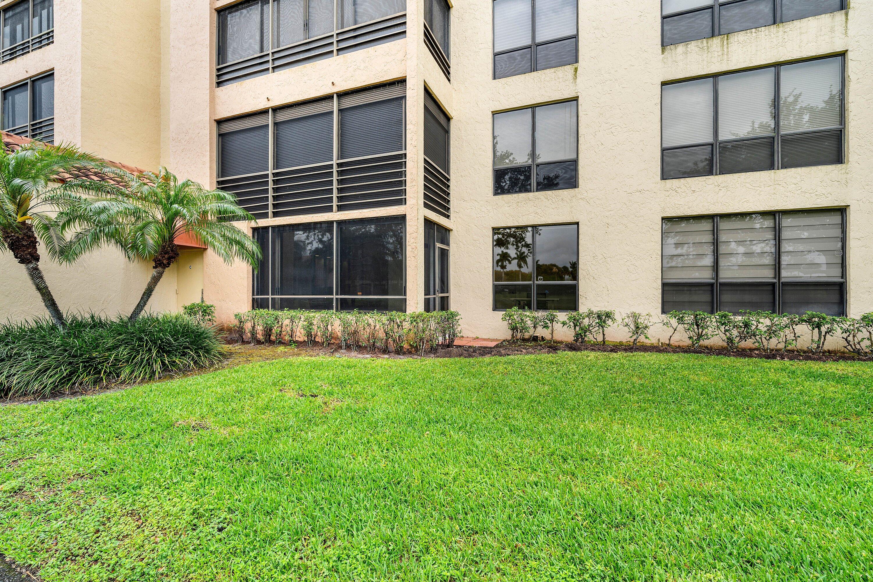PROMENADE AT BOCA POINTE CONDOS 1,2 AND 3 IN OR413 - Residential