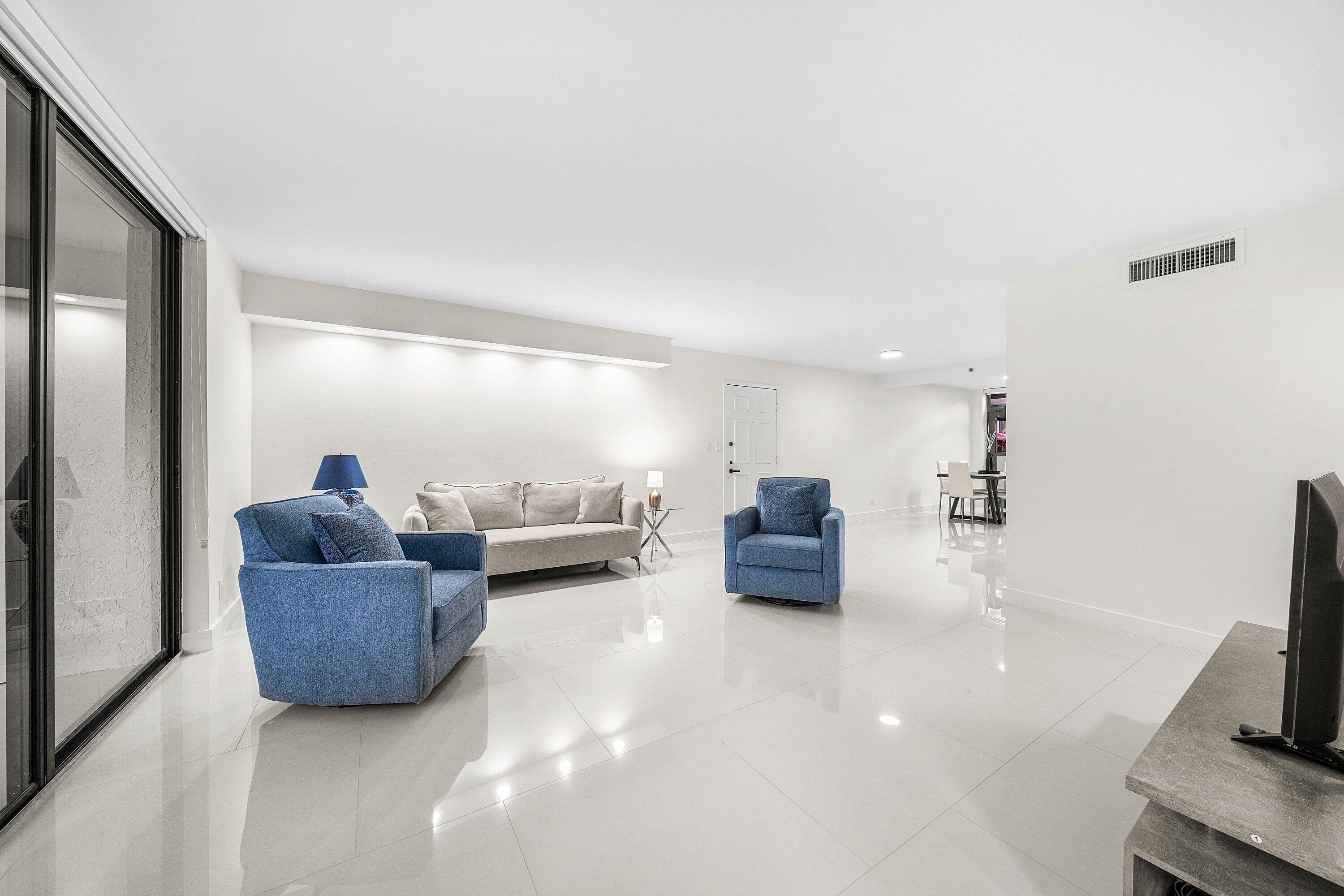 PROMENADE AT BOCA POINTE CONDOS 1,2 AND 3 IN OR413 - Residential