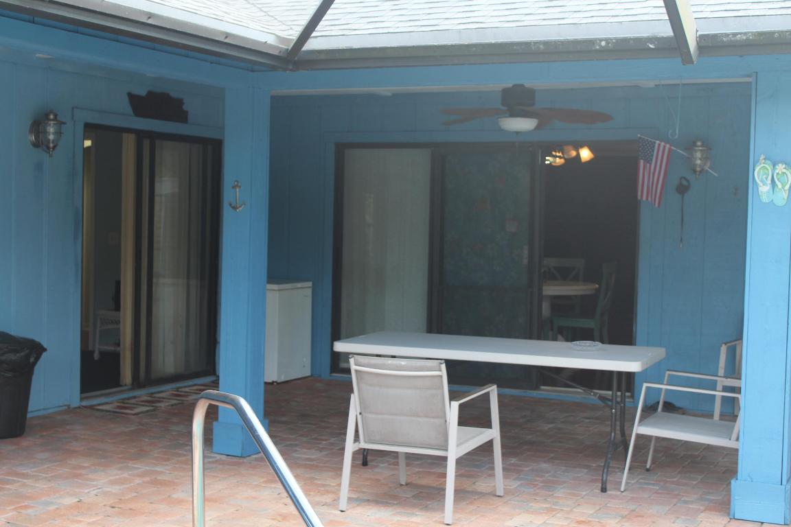 FELLSMERE FARMS CO S/D OF UNSURVEYED TWP 31 RNG 37 - Residential