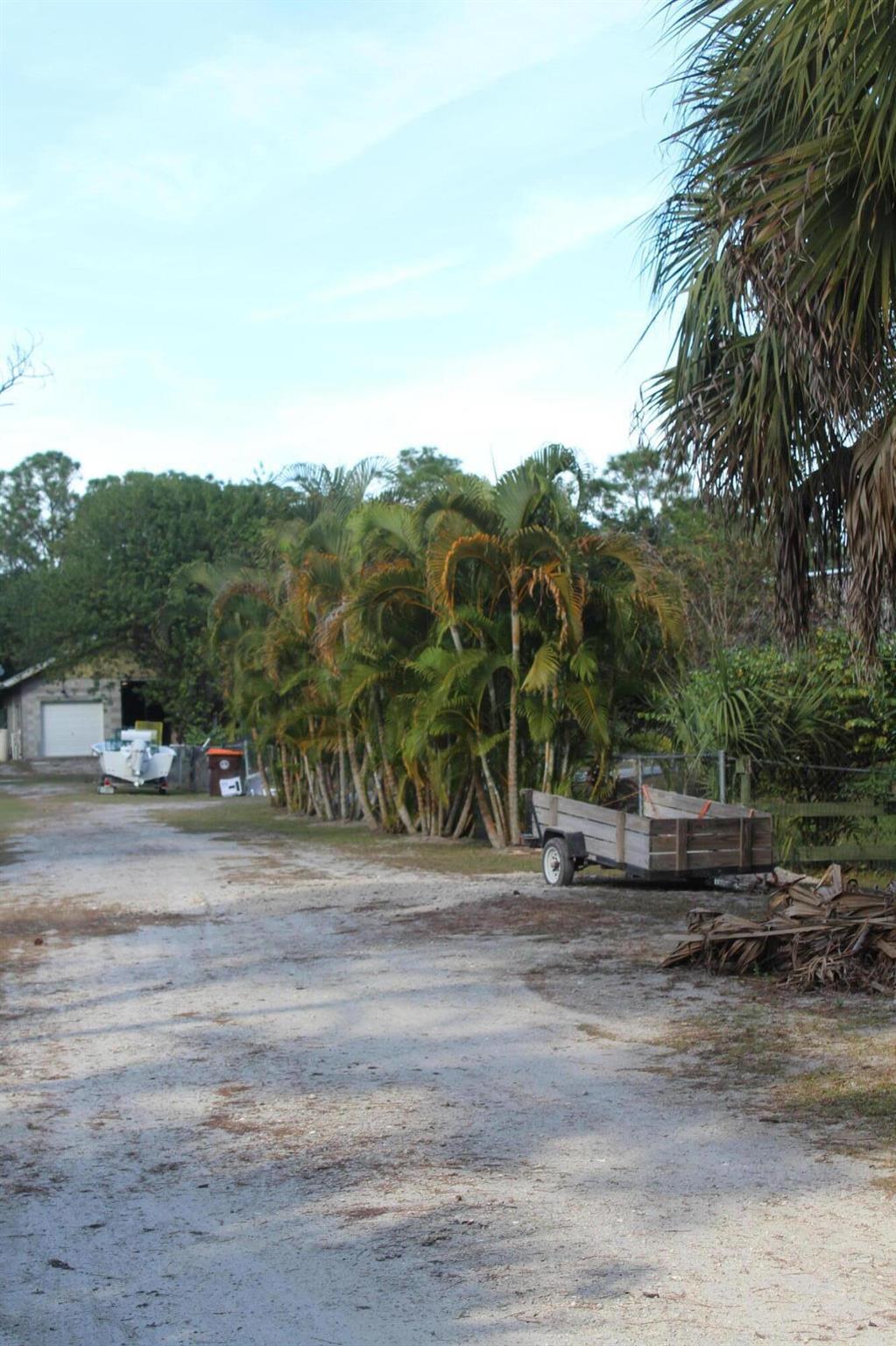FELLSMERE FARMS CO S/D OF - Residential
