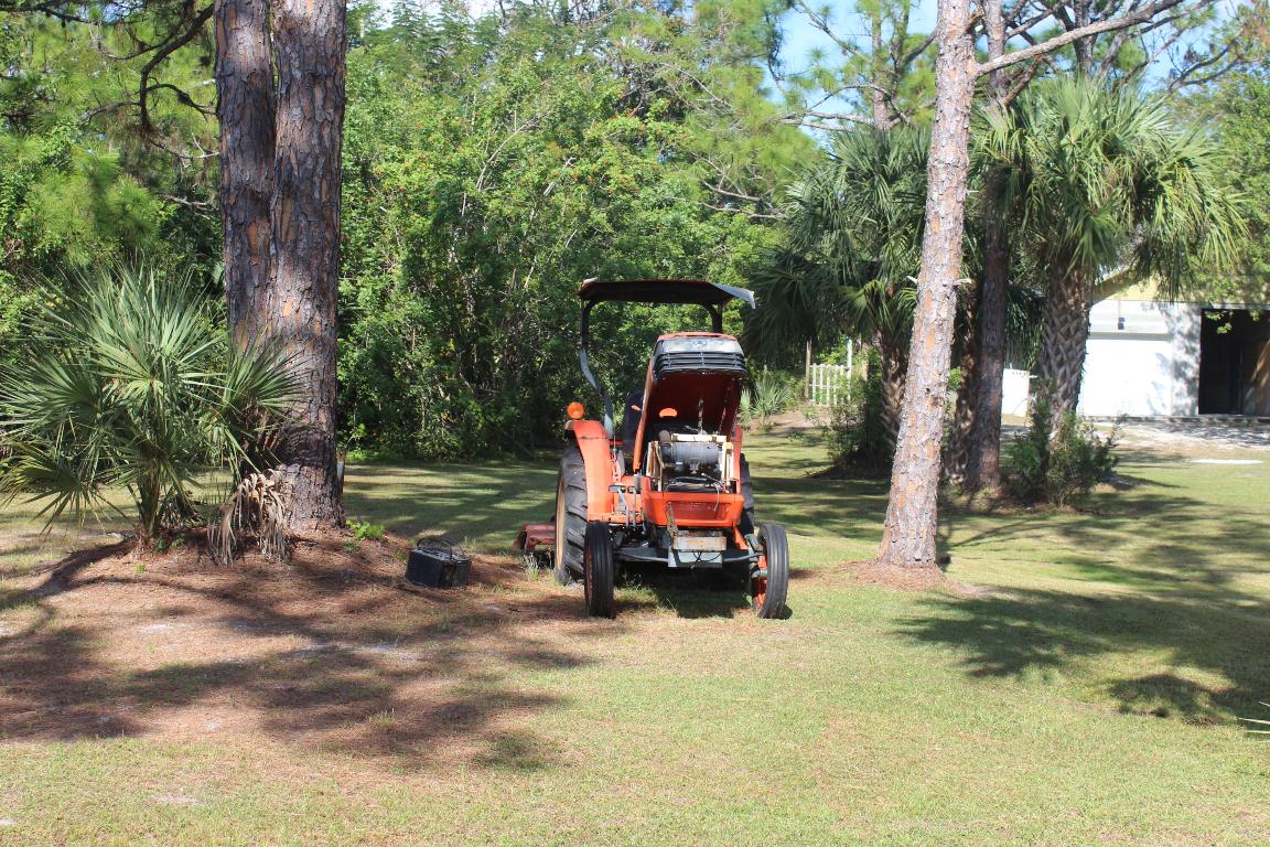 FELLSMERE FARMS CO S/D OF UNSURVEYED TWP 31 RNG 37 - Residential