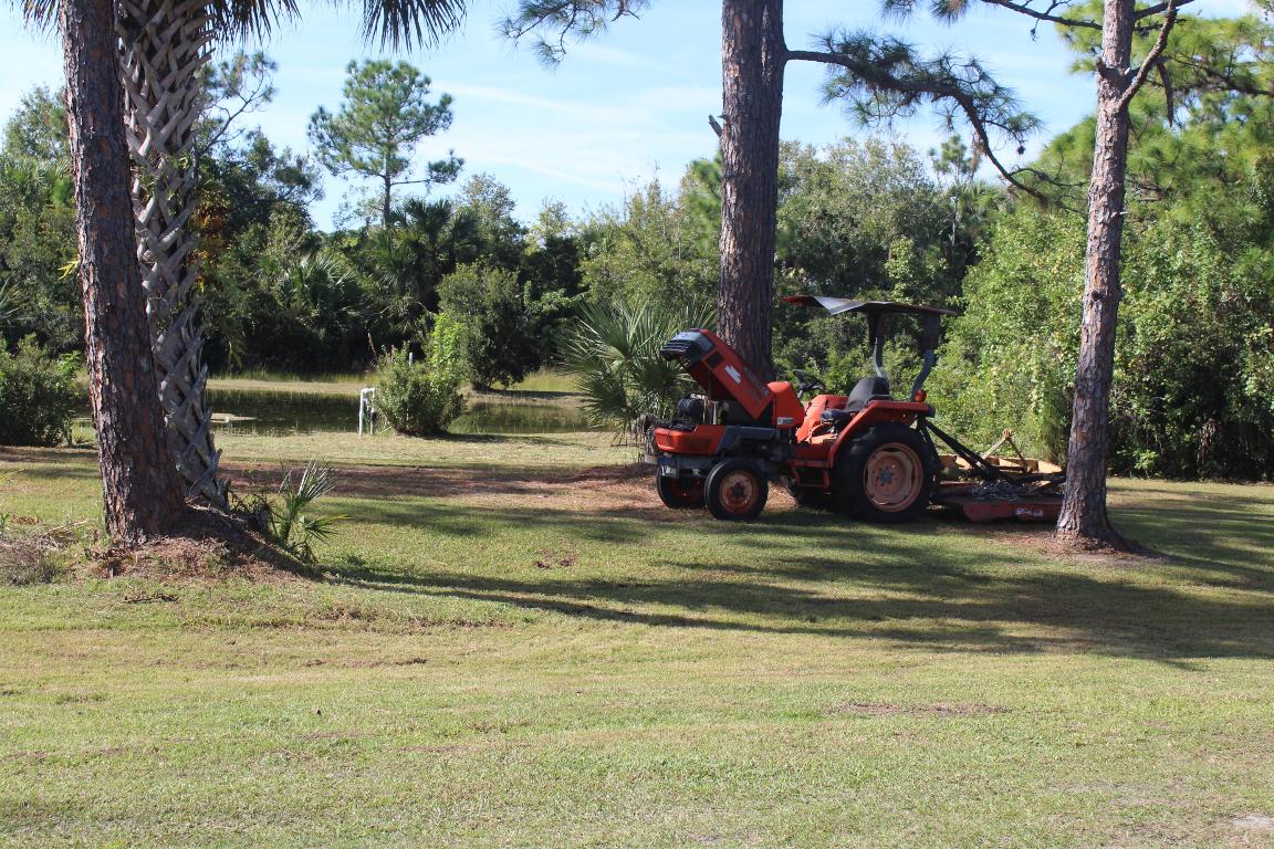 FELLSMERE FARMS CO S/D OF UNSURVEYED TWP 31 RNG 37 - Residential