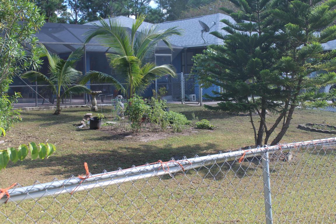 FELLSMERE FARMS CO S/D OF UNSURVEYED TWP 31 RNG 37 - Residential