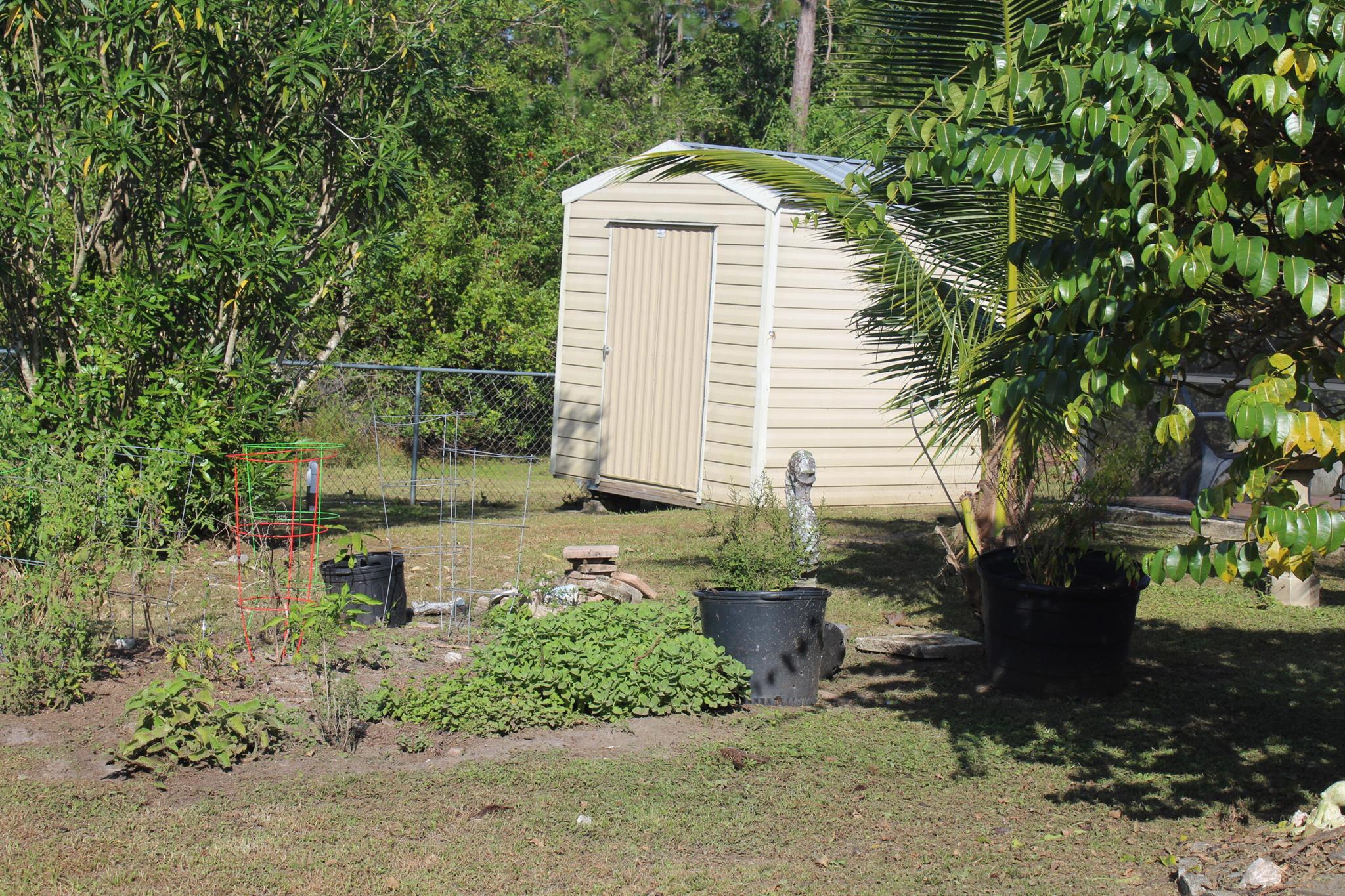 FELLSMERE FARMS CO S/D OF - Residential