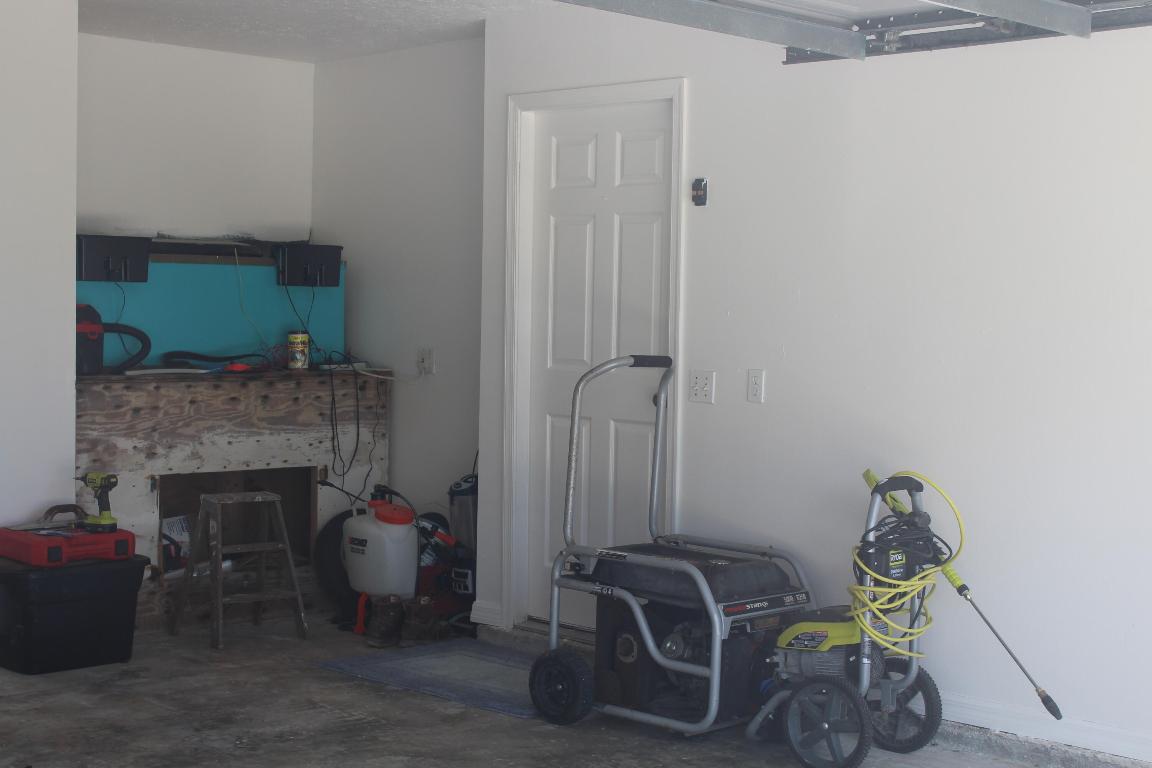 FELLSMERE FARMS CO S/D OF UNSURVEYED TWP 31 RNG 37 - Residential