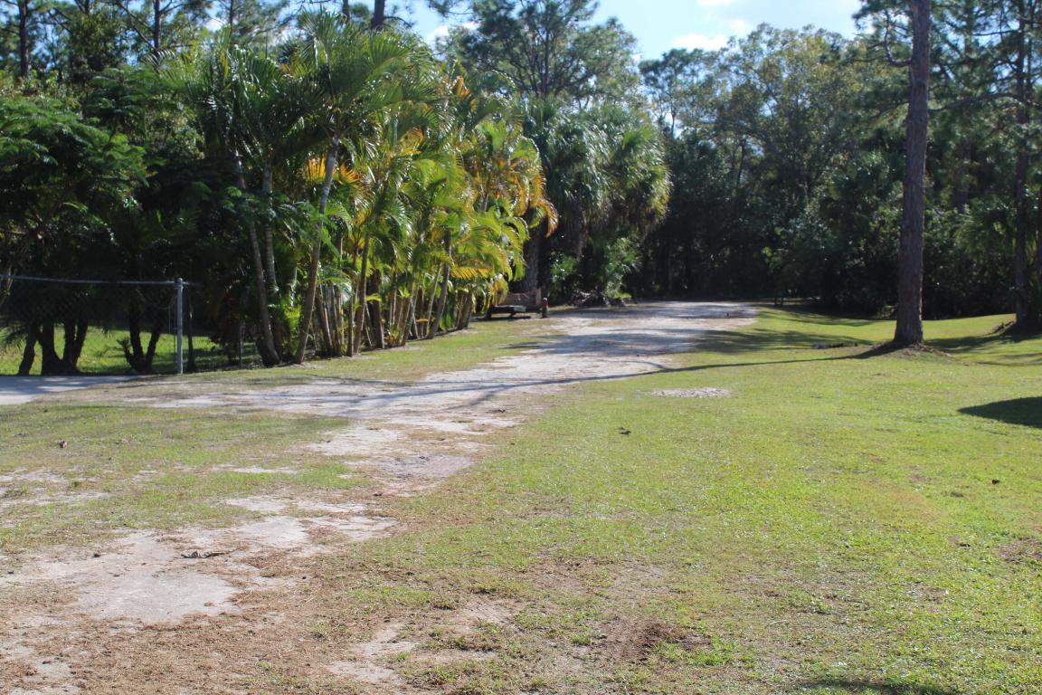 FELLSMERE FARMS CO S/D OF UNSURVEYED TWP 31 RNG 37 - Residential