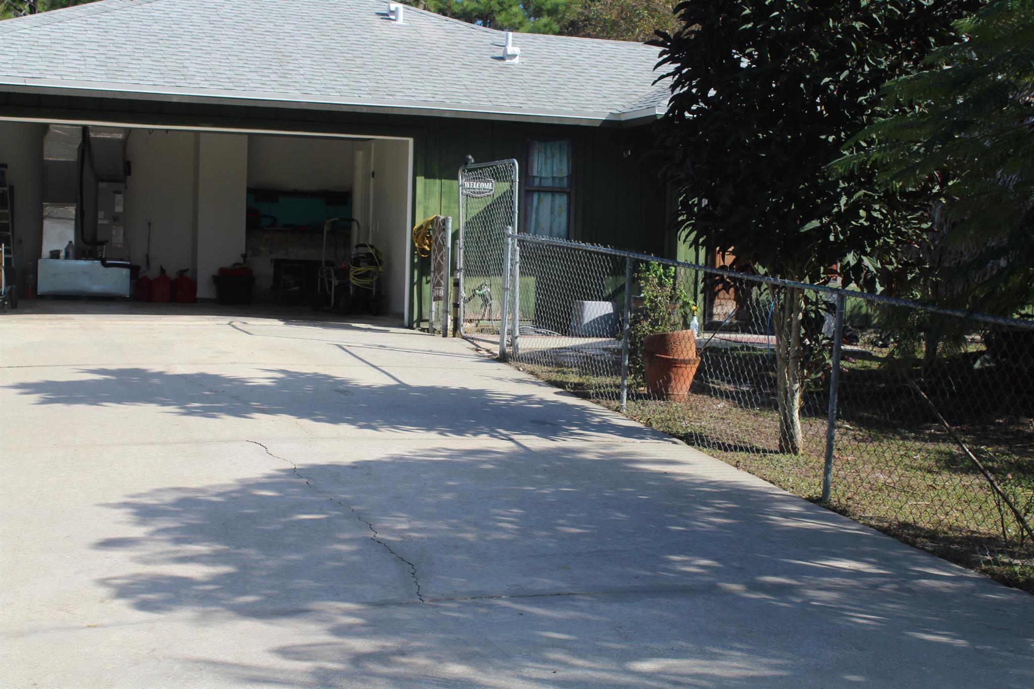 FELLSMERE FARMS CO S/D OF - Residential