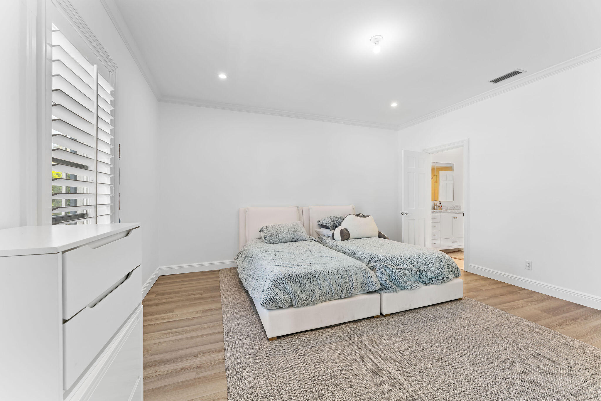 OLD PORT VILLAGE 2 - Residential