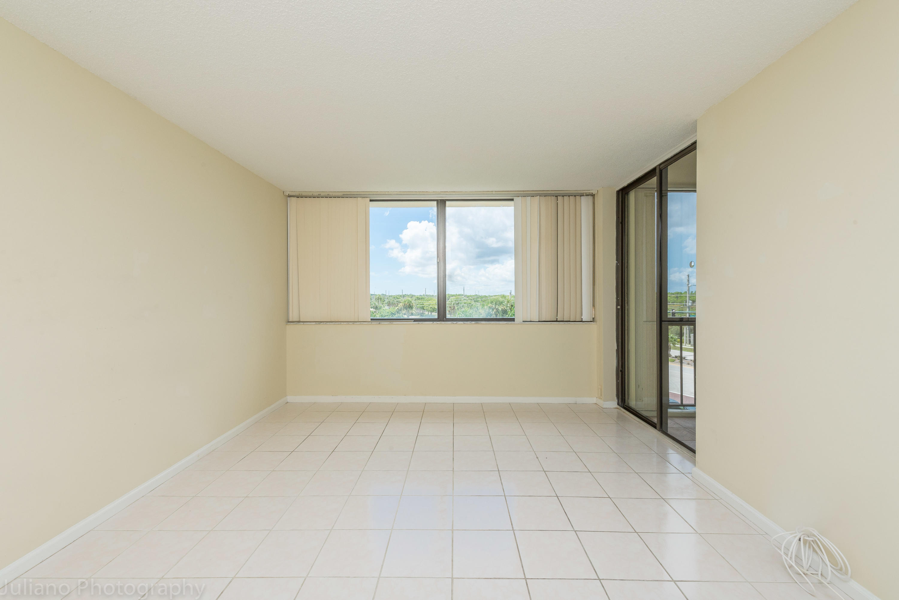 JUPITER OCEAN AND RACQUET CLUB ONE CONDO AND MIDRI - Residential Lease