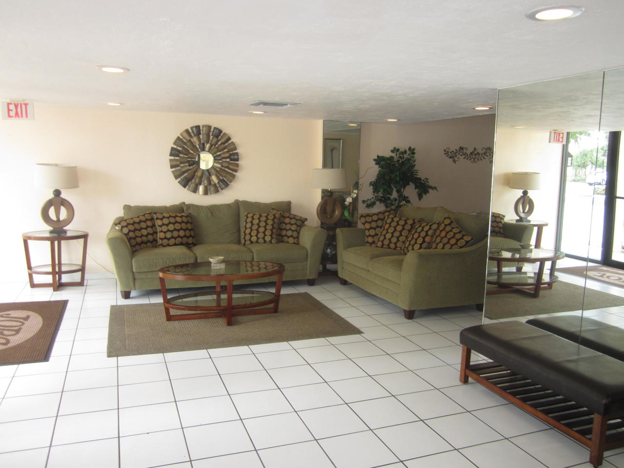 JUPITER OCEAN AND RACQUET CLUB ONE CONDO AND MIDRI - Residential Lease