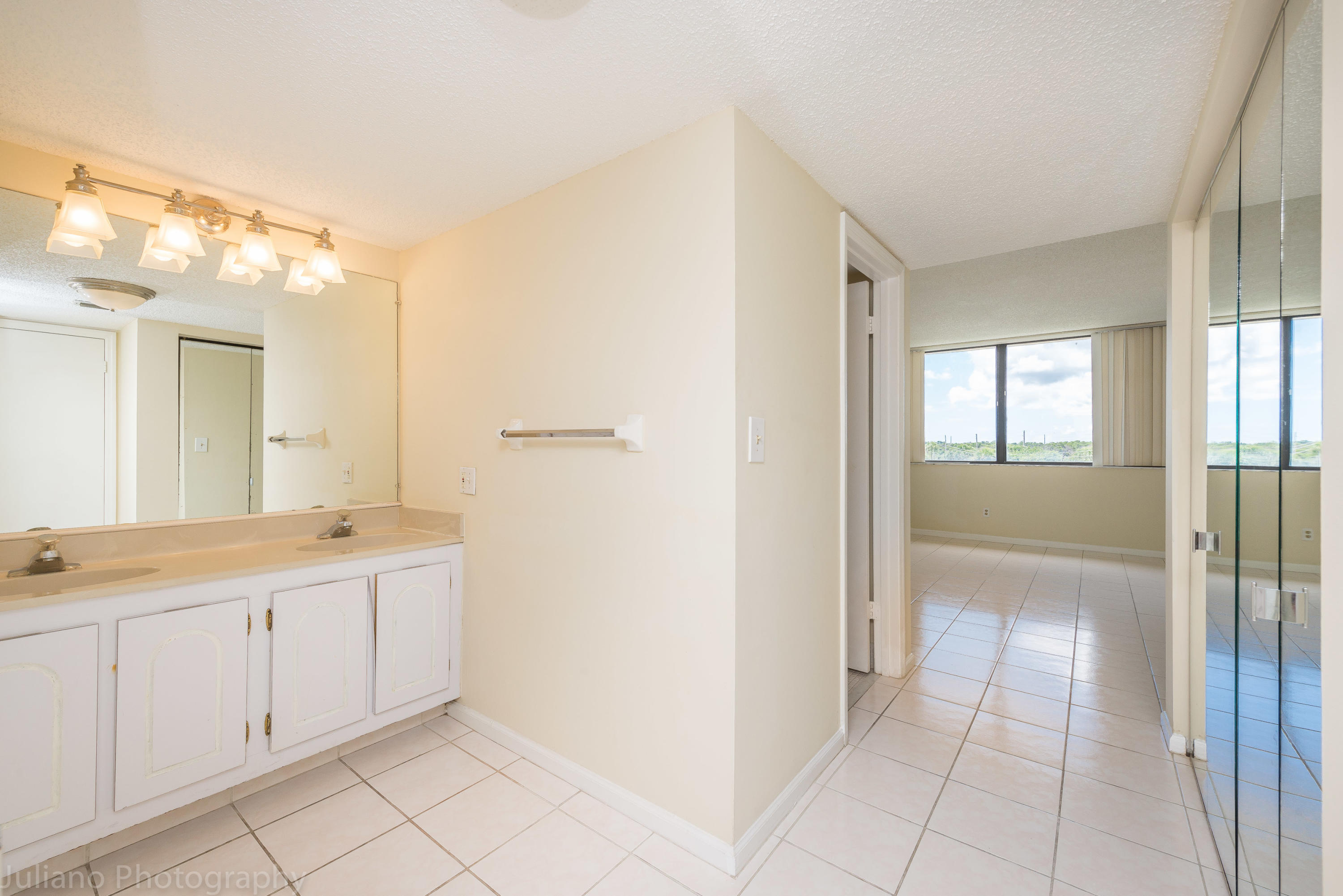 JUPITER OCEAN AND RACQUET CLUB ONE CONDO AND MIDRI - Residential Lease