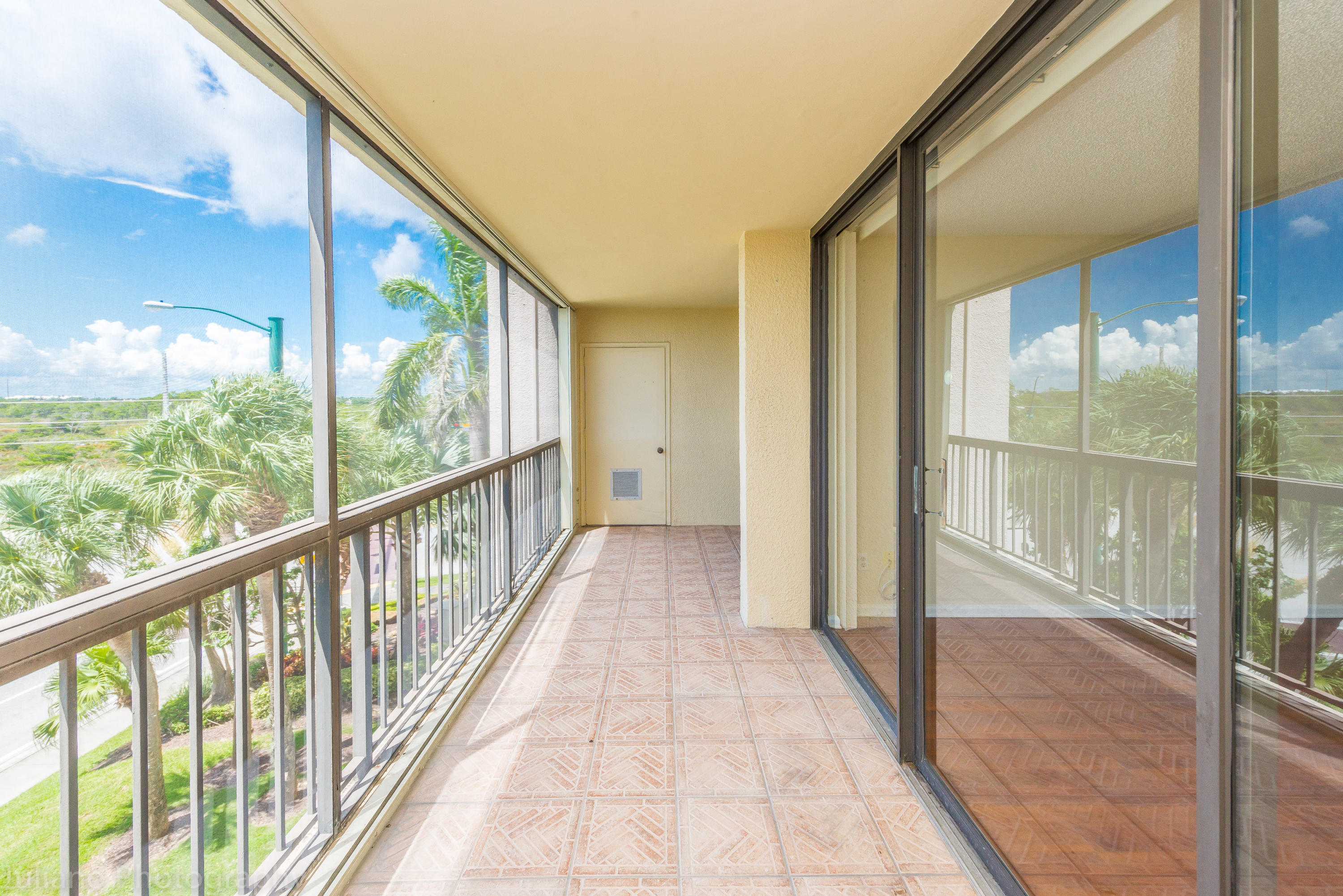 JUPITER OCEAN AND RACQUET CLUB ONE CONDO AND MIDRI - Residential Lease