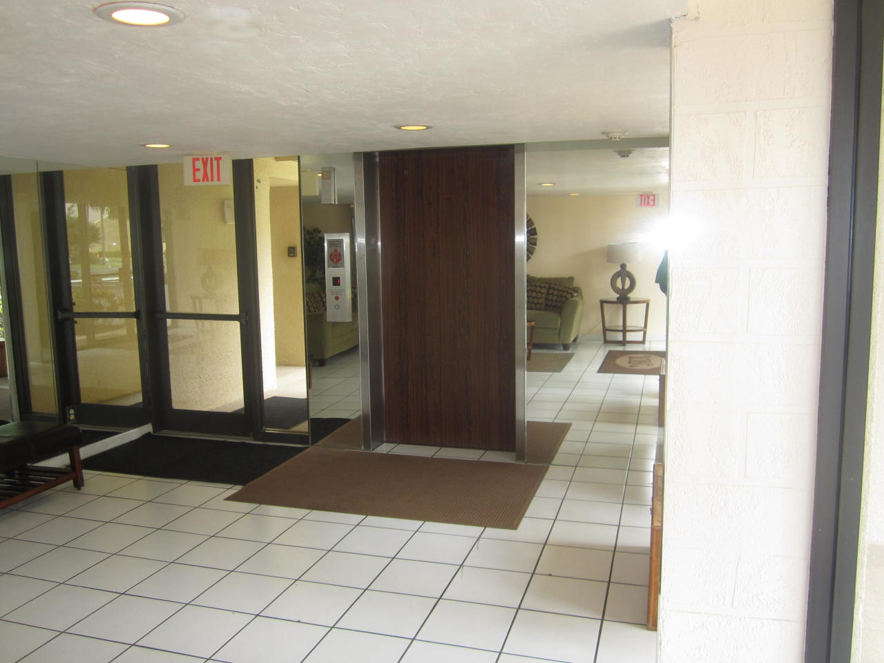 JUPITER OCEAN AND RACQUET CLUB ONE CONDO AND MIDRI - Residential Lease