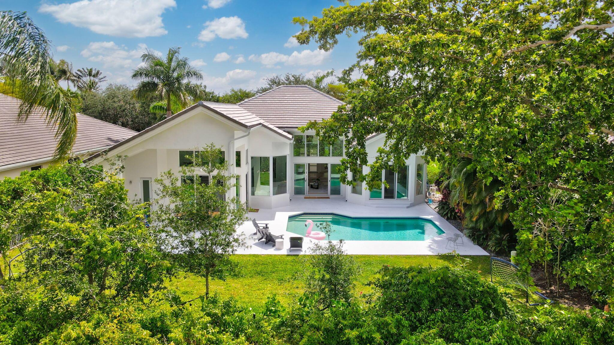 6247 NW 33rd Avenue