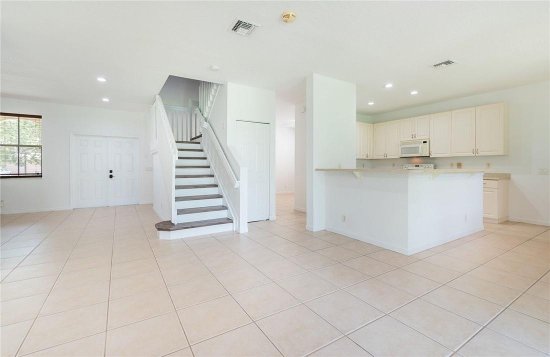 SAVANNA - THE GLADES - Residential Lease