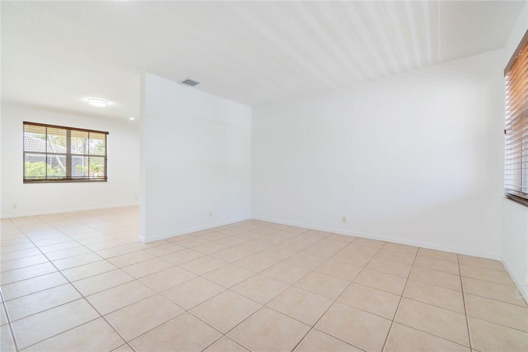 SAVANNA - THE GLADES - Residential Lease