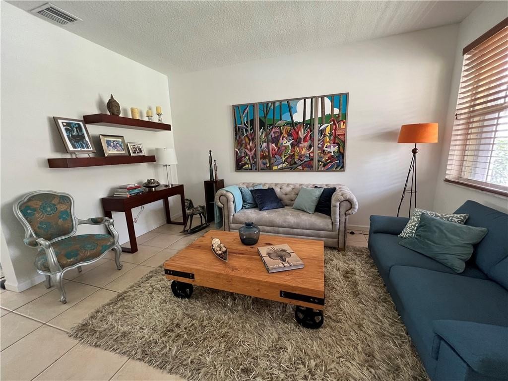 SAVANNA - THE GLADES - Residential Lease