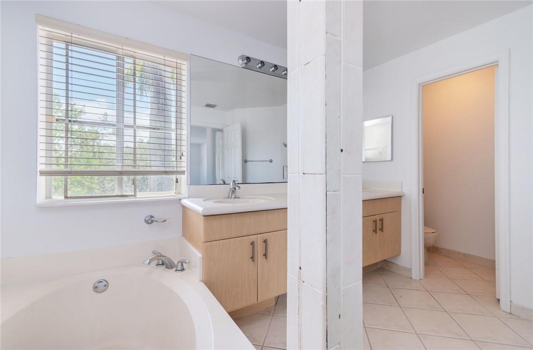 SAVANNA - THE GLADES - Residential Lease