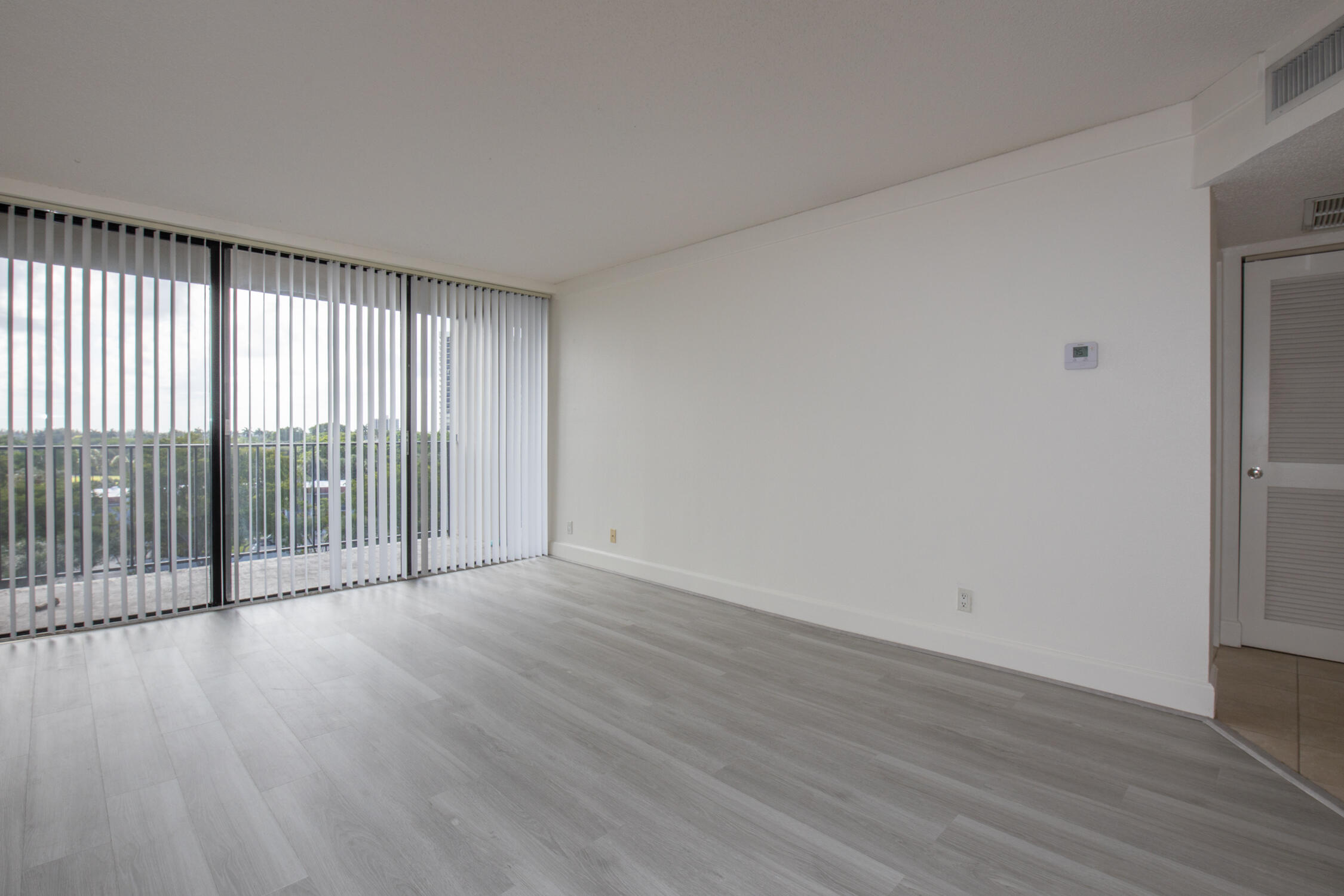 LAKESHORE CLUB CONDO - Residential