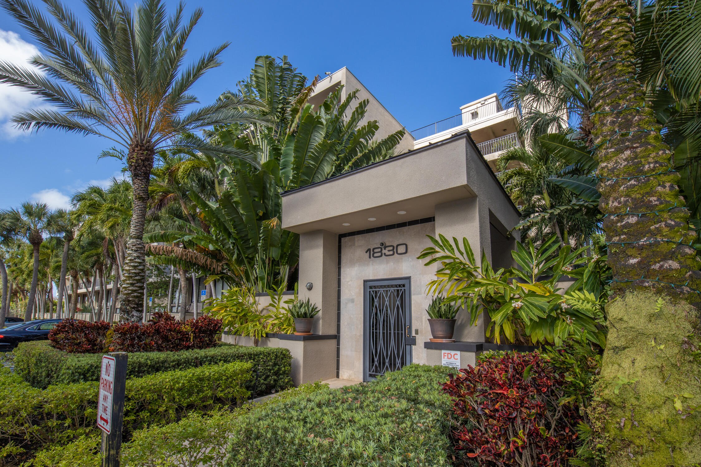 LAKESHORE CLUB CONDO - Residential