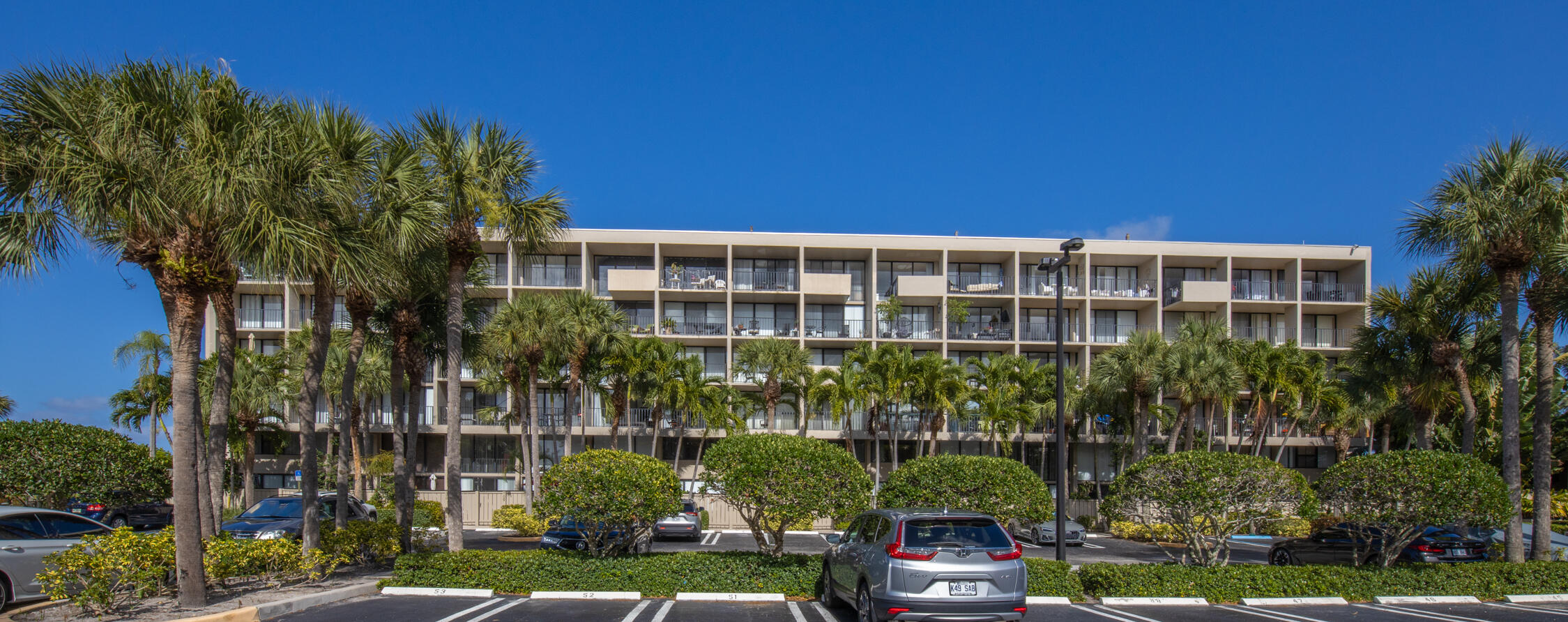 LAKESHORE CLUB CONDO - Residential