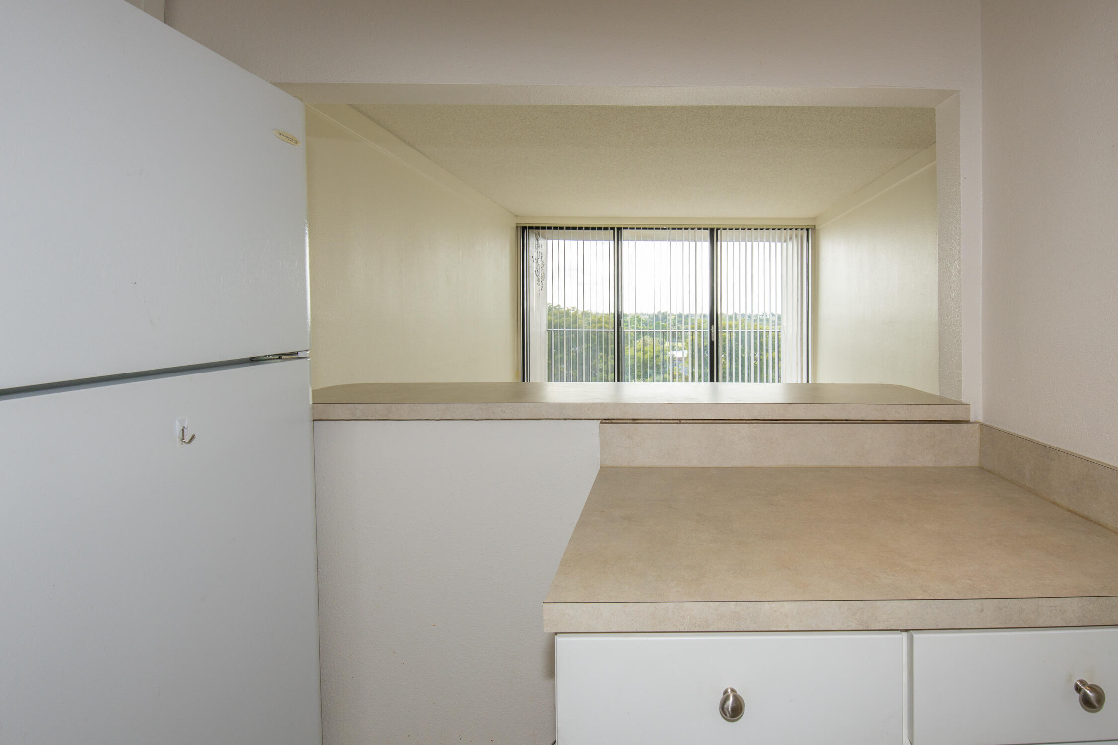 LAKESHORE CLUB CONDO - Residential