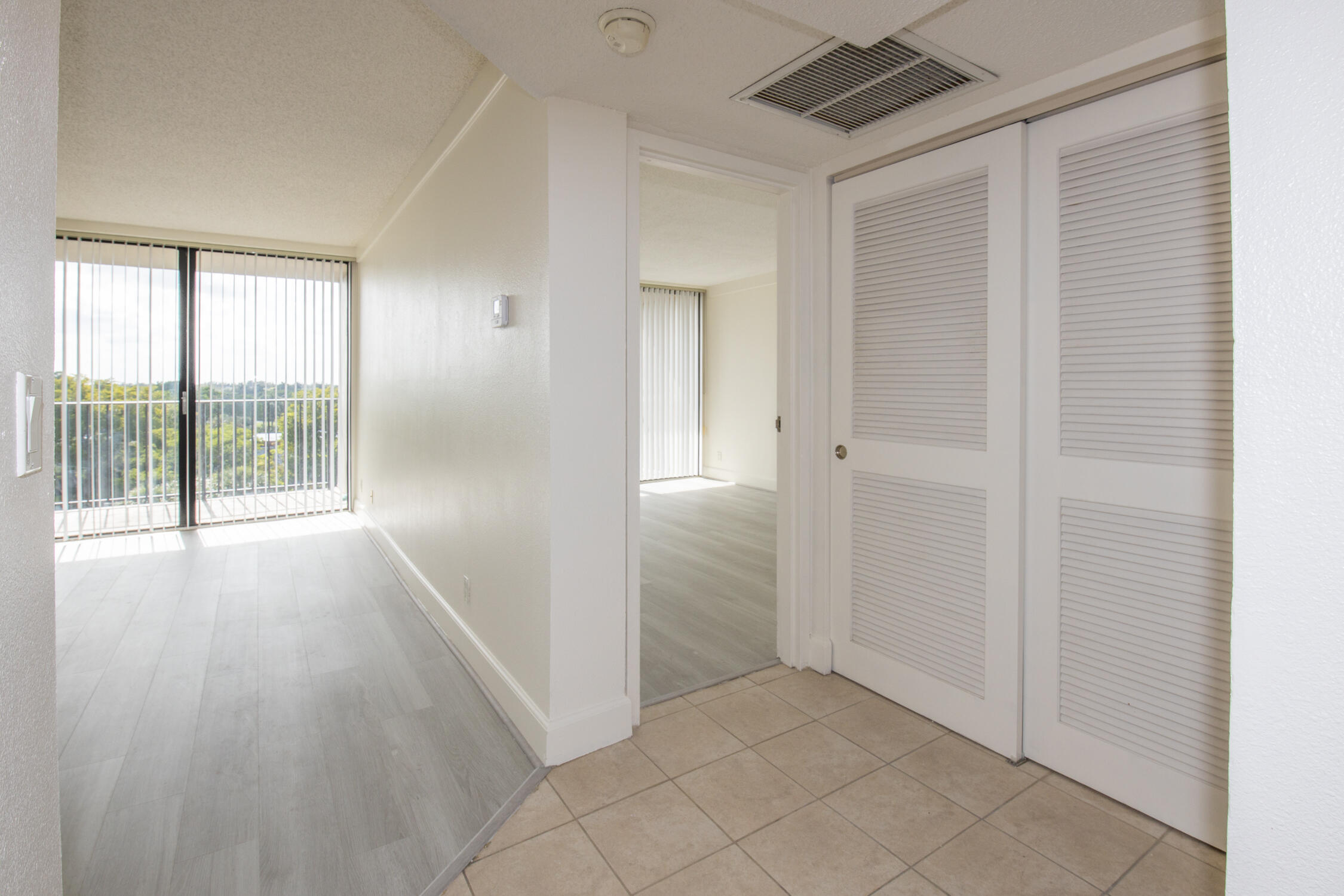 LAKESHORE CLUB CONDO - Residential