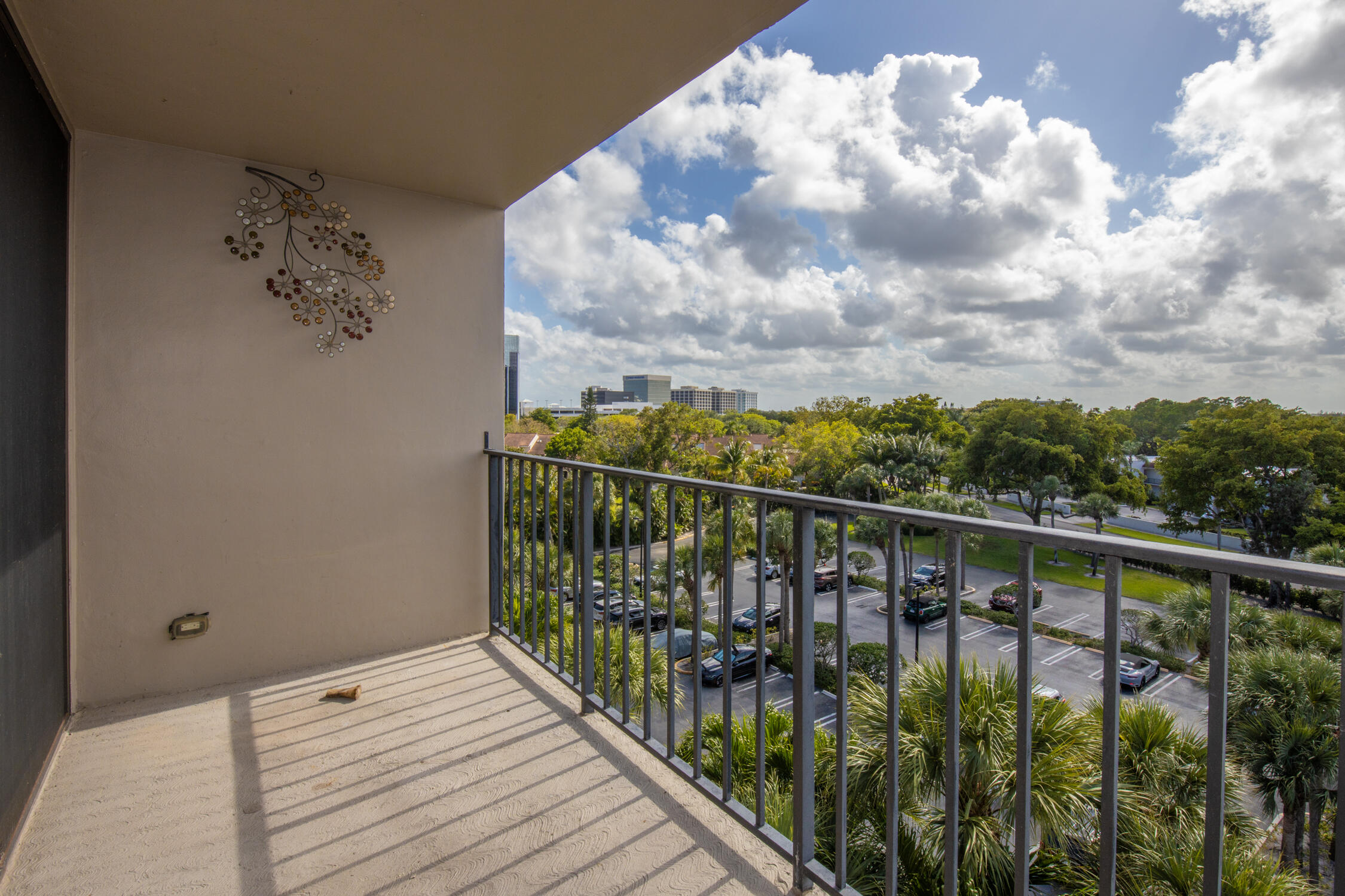 LAKESHORE CLUB CONDO - Residential