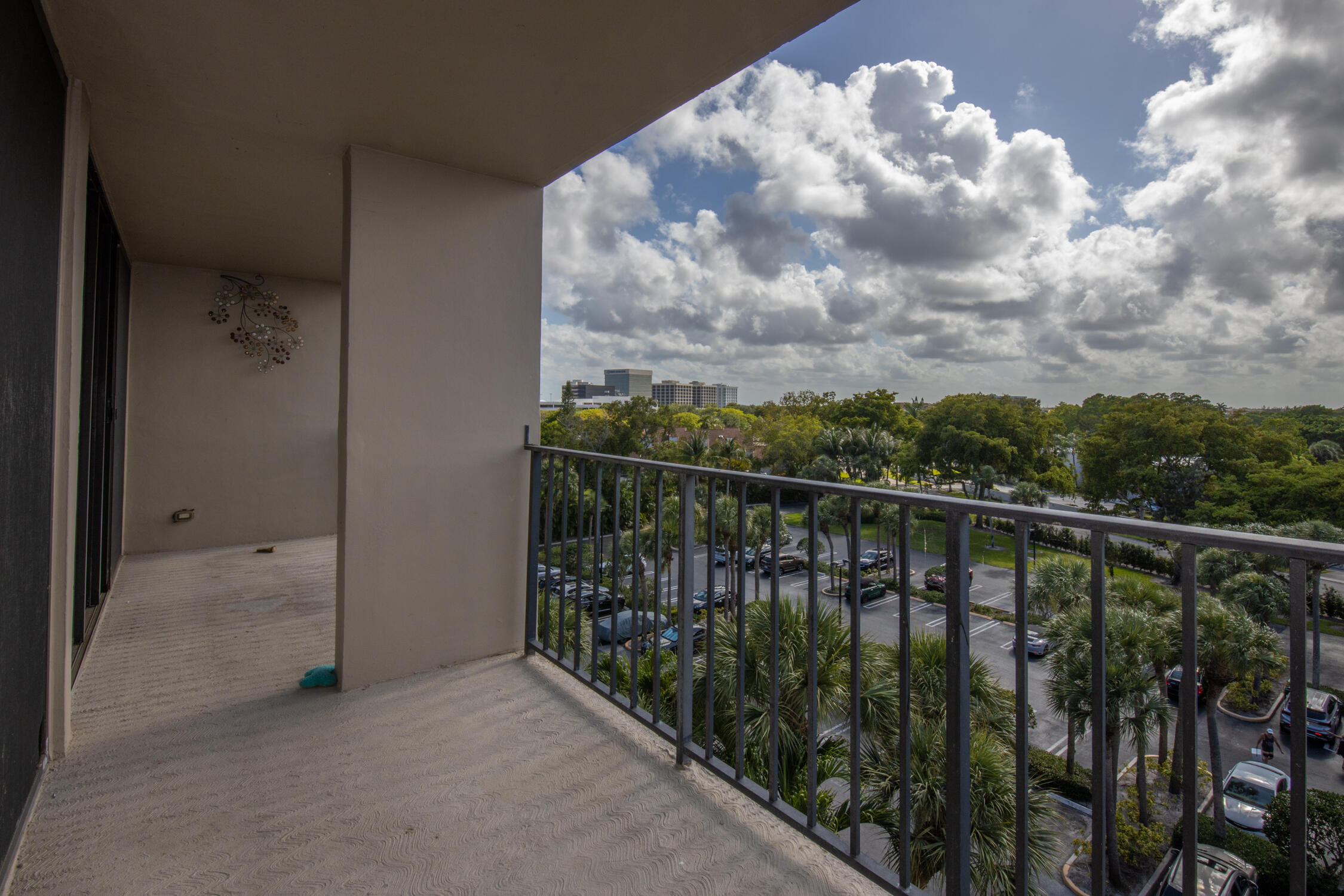 LAKESHORE CLUB CONDO - Residential