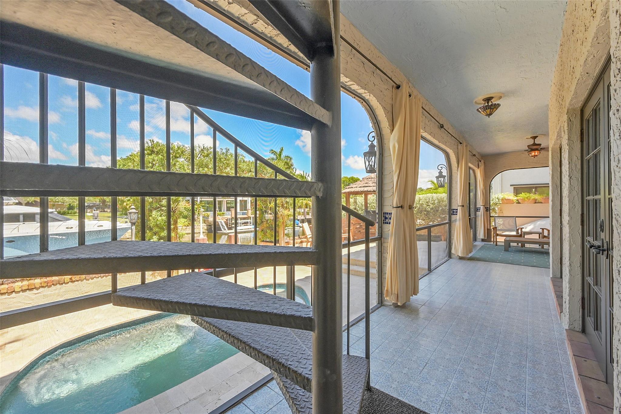 Rio Vista Isles - Residential