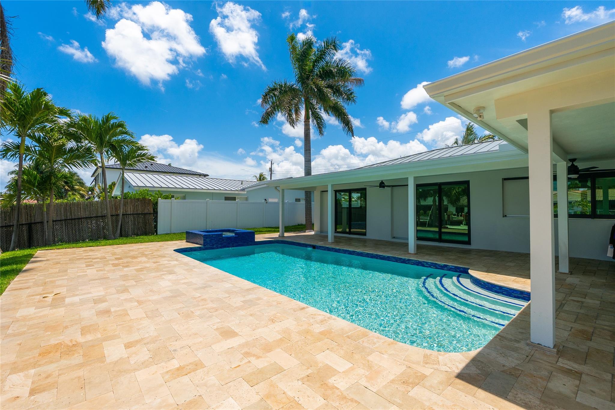 Venetian Isles 3rd Sec 47 - Residential