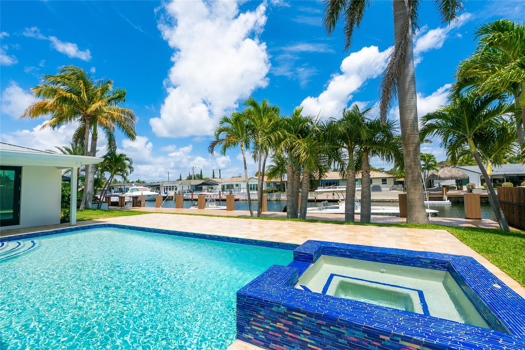 Venetian Isles 3rd Sec 47 - Residential