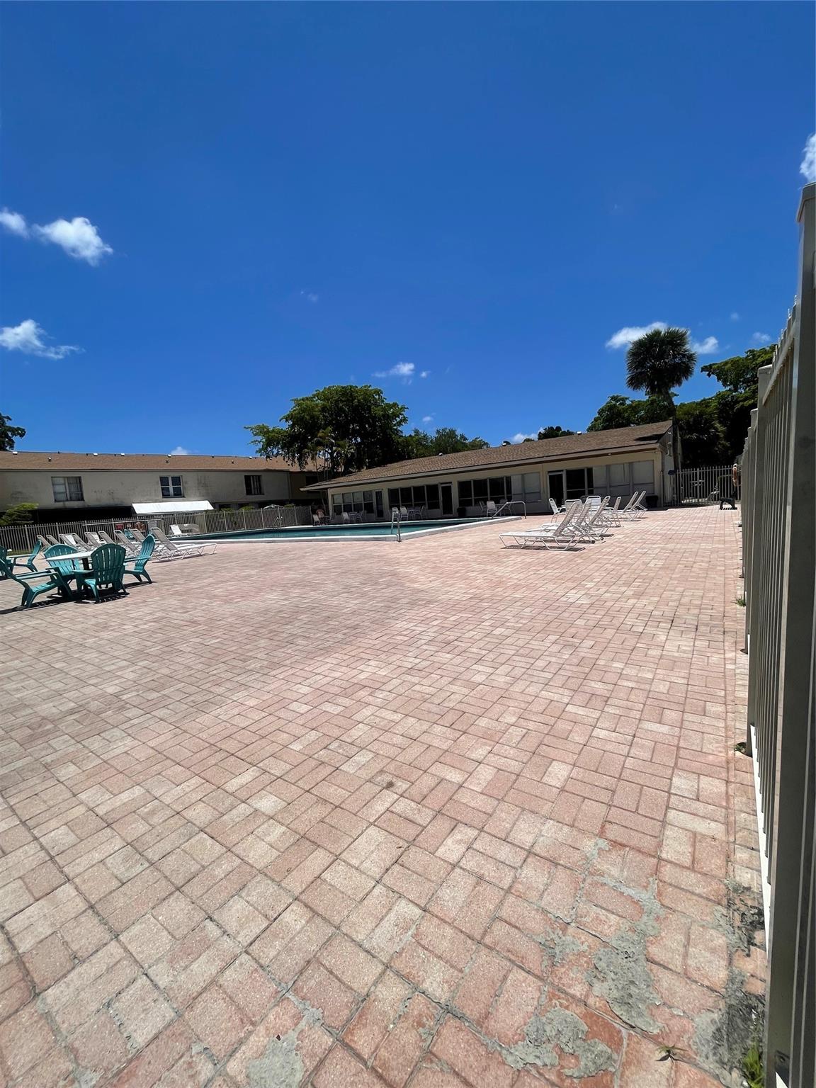 TOWNHOUSES AT JACARANDA - Residential