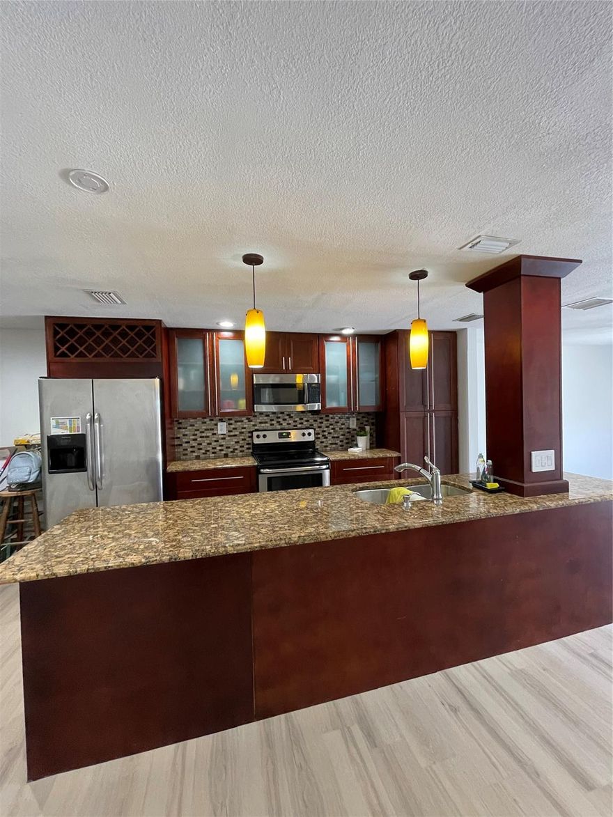 STUNNING NICELY REMODELED TOWNHOME WITH OPEN KITCHEN, LARGE LIVING ROOM AREA WITH WOODEN FLOOR THAT LOOKS LIKE TILE, SPACIOUS MASTER BEDROOM, NEWLY REMODELED BATHROOMS, LAUNDRY ROOM, NEW AC CONDENSER AND BLOWER, 1 CAR GARAGE PLUS 2 MORE ASSIGNED OUTSIDE, LARGE PRIVATE BACKYARD AND MEDIUM SIZE STORAGE.
BEAUTIFUL COMMUNITY POOL AND A CLUB HOUSE FOR PARTY EVENTS,
CLOSE TO SHOPPING CENTERS AND HOSPITALS.