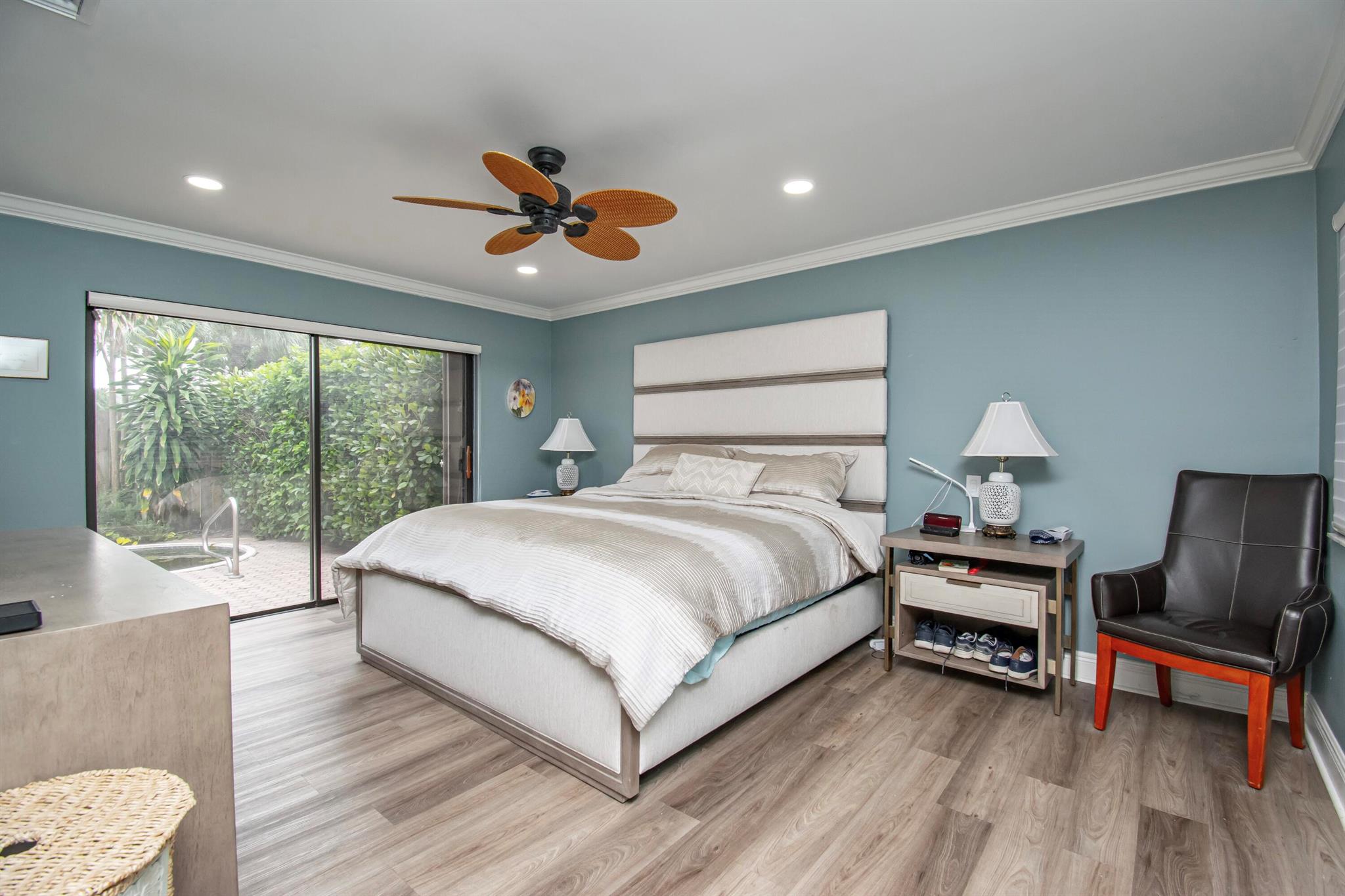 CAPTIVA - Residential