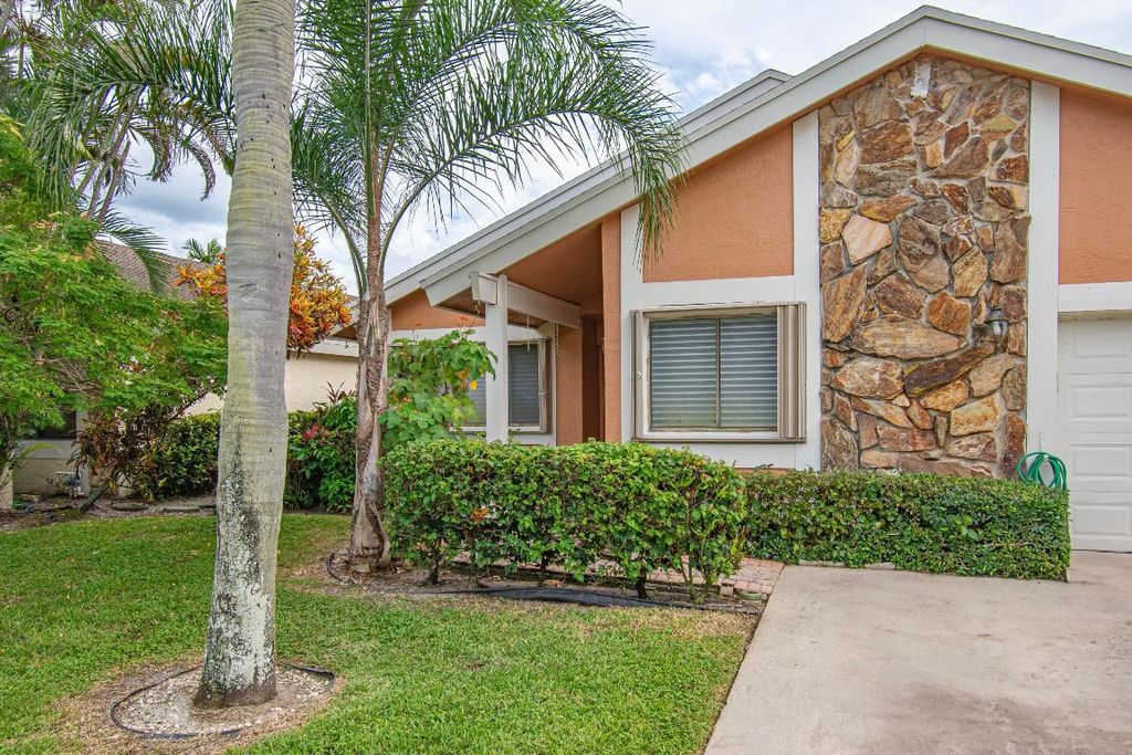 Photo of 7566 Martinique Boulevard, Boca Raton, FL 33433 (MLS # R11139522)