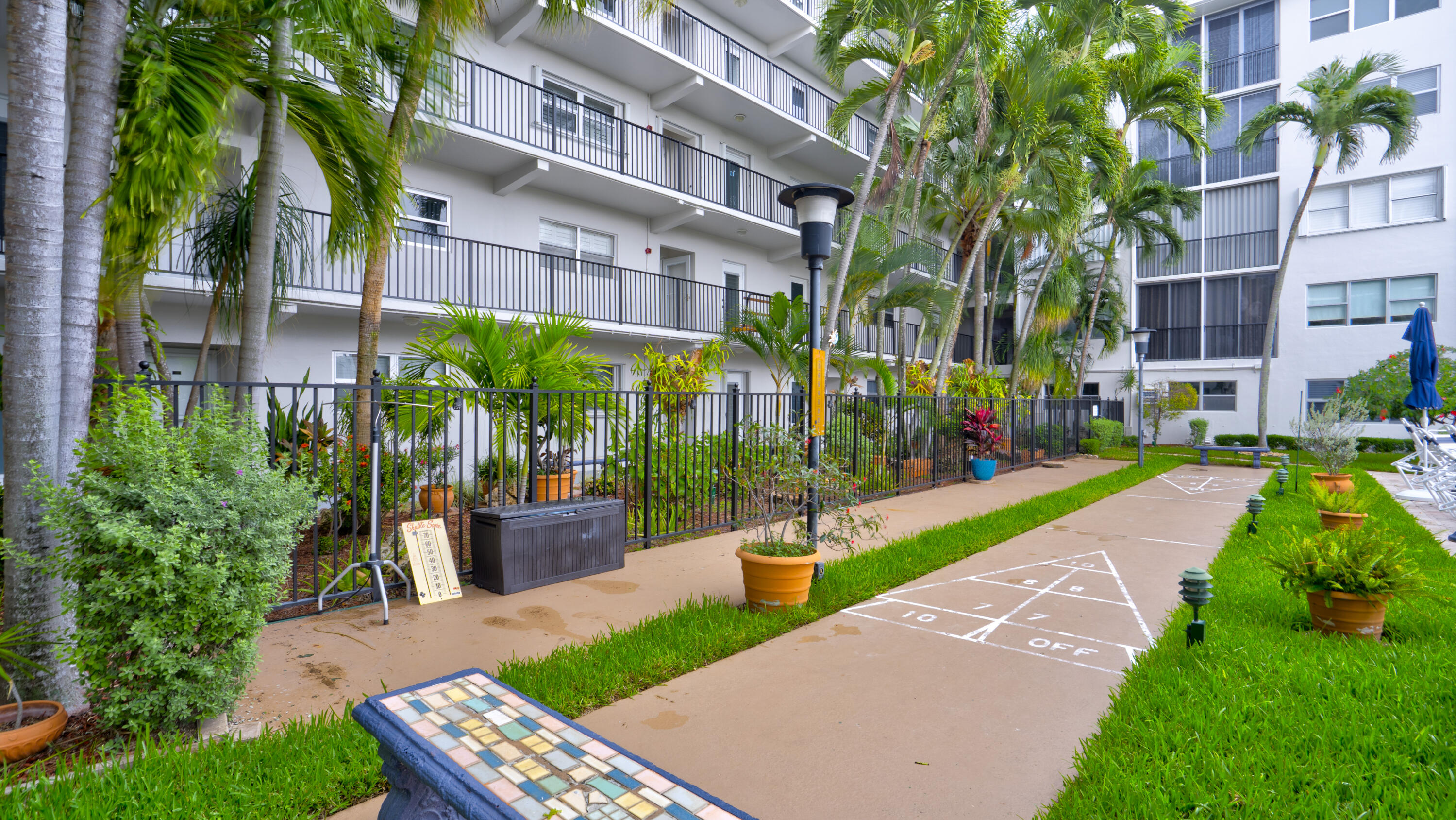 LEISURE BY THE SEA EAST CONDO - Residential