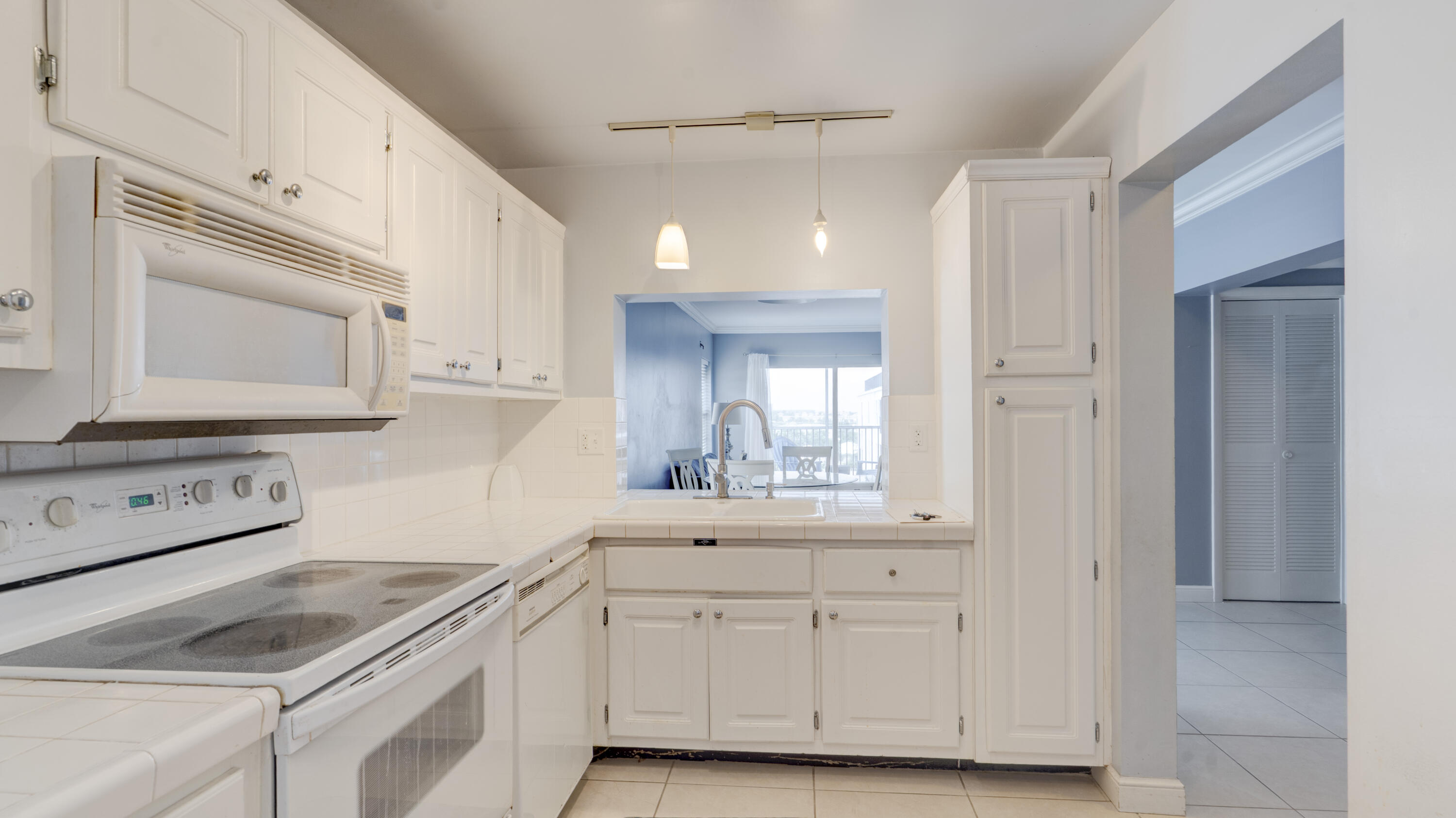 LEISURE BY THE SEA EAST CONDO - Residential