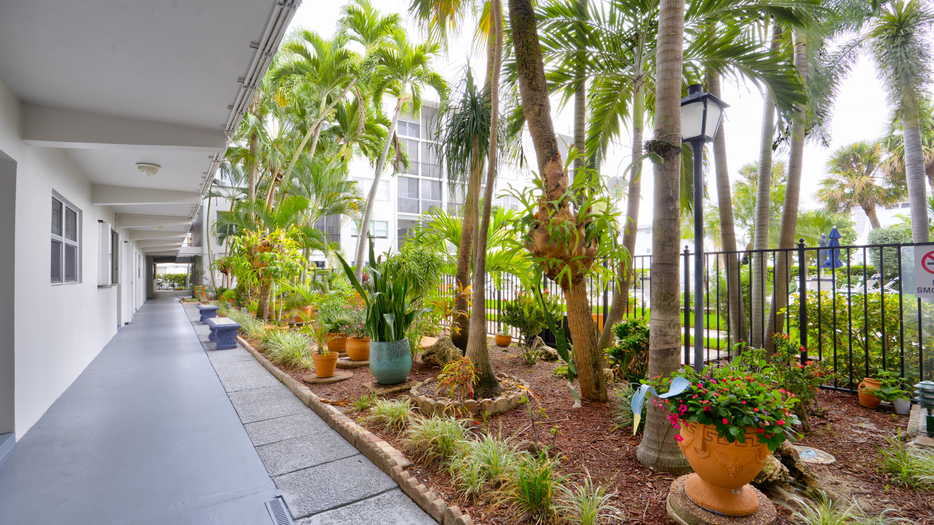 LEISURE BY THE SEA EAST CONDO - Residential