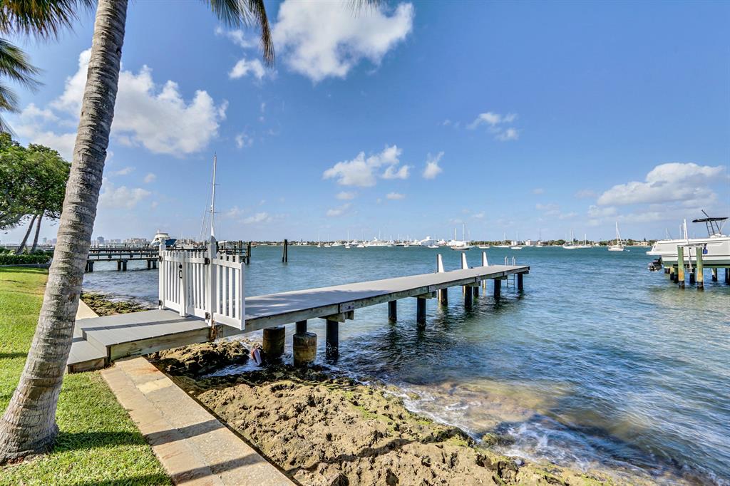 PALM BEACH SHORES REV - Residential