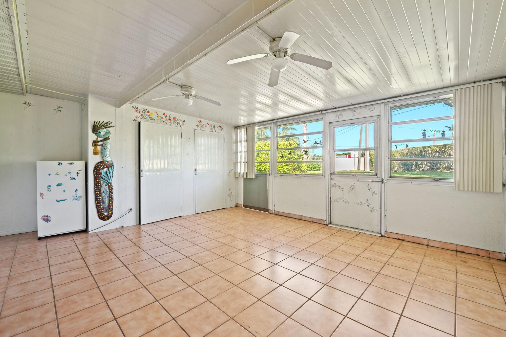 PINES OF DELRAY NORTH - Residential