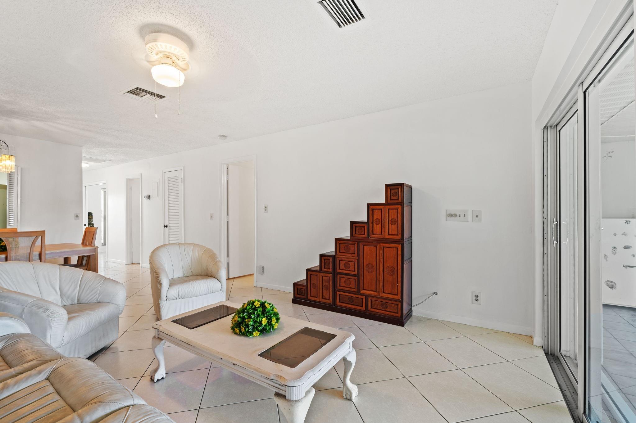 PINES OF DELRAY NORTH - Residential