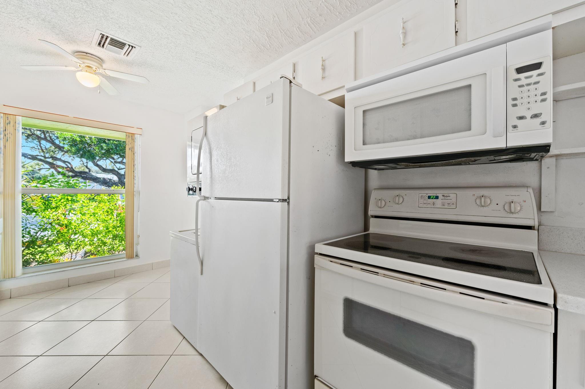 PINES OF DELRAY NORTH - Residential