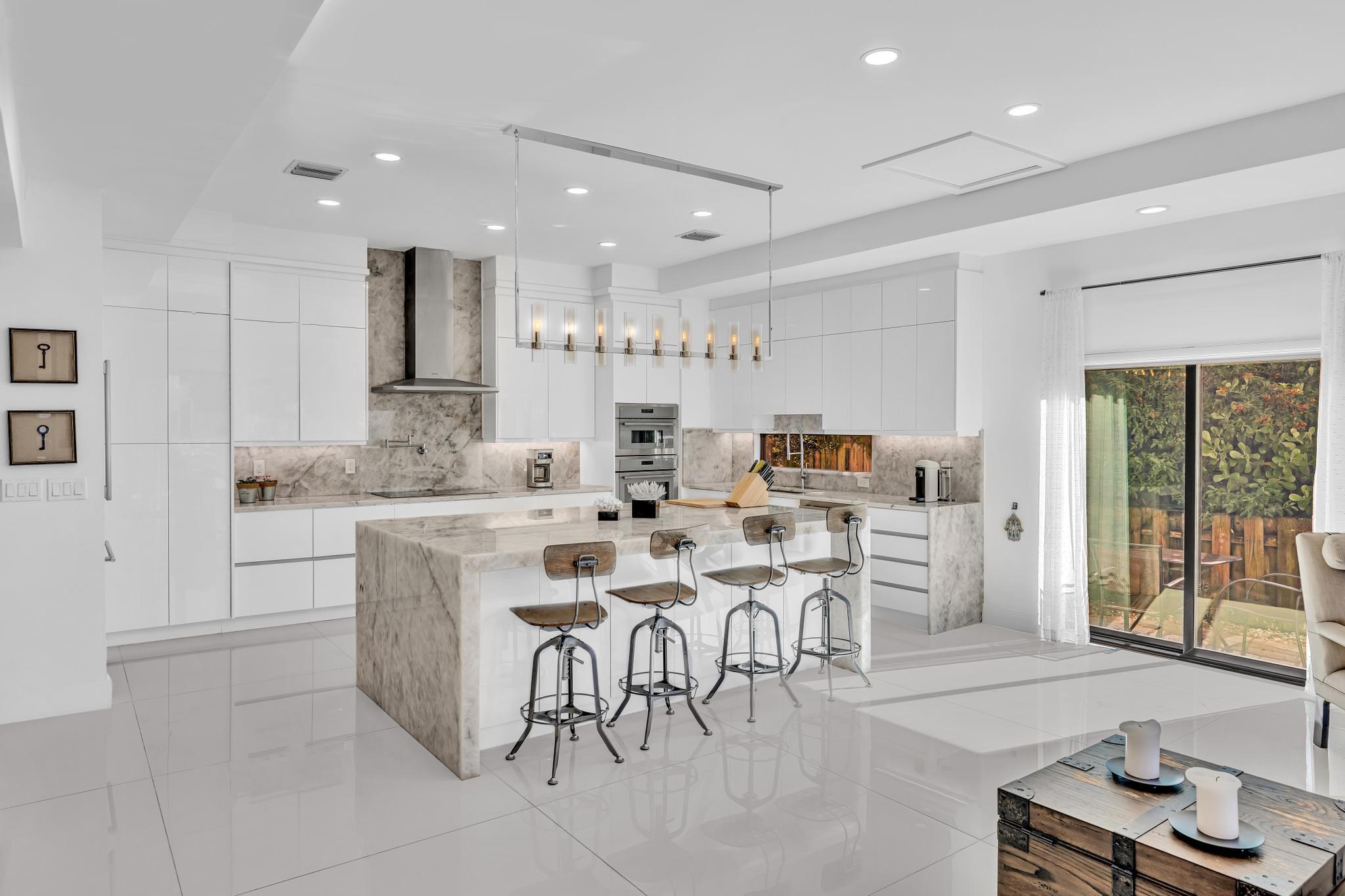 LAKE PLACID - Residential