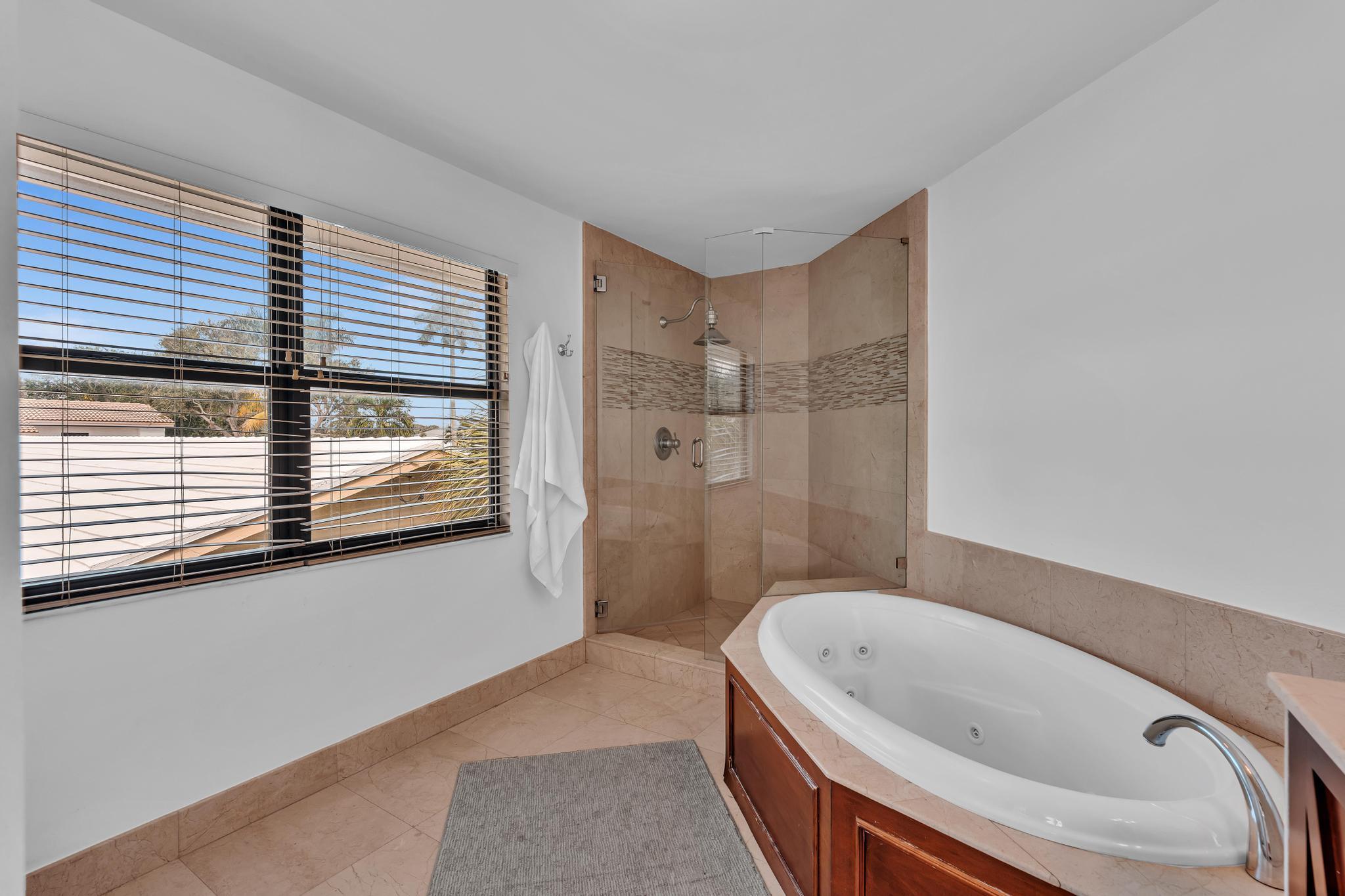 LAKE PLACID - Residential