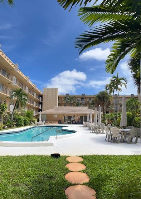 WARRENTON HOUSE CONDO - Residential