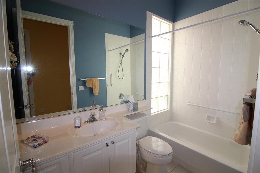 Riverwalk - Residential